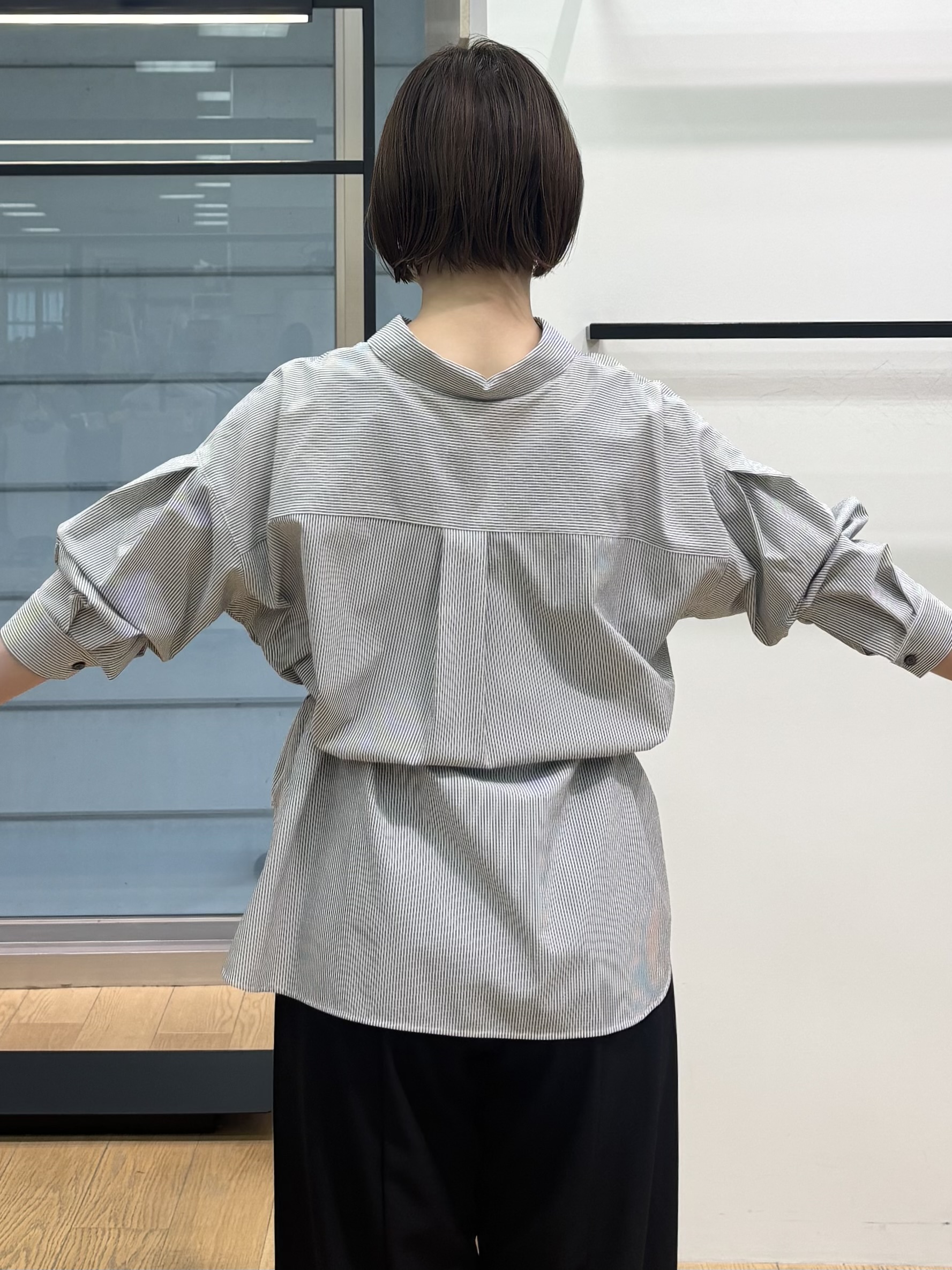 asamiさんの「INDIVI｜【洗える／UVケア／ベルト付】サッカー素材シャツ」を使ったコーディネート