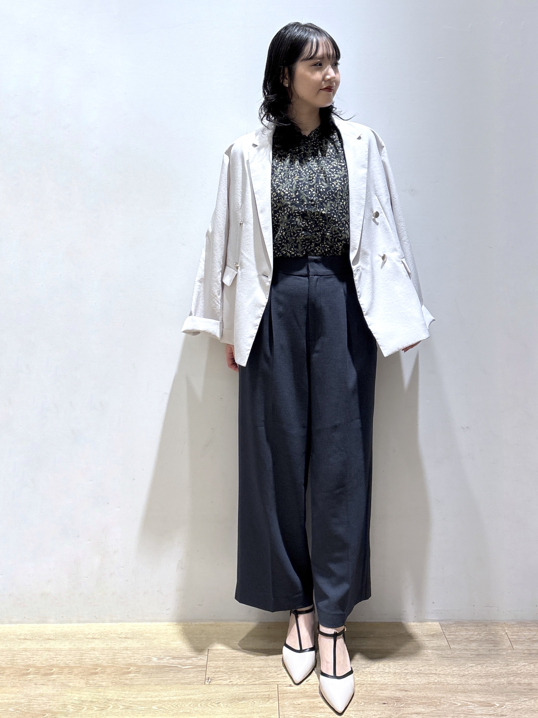 mizukiさんの「index｜《再入荷》ダブルブレストテーラードジャケット【接触冷感／吸水速乾／イージーアイロン／防シワ／洗濯機O」を使ったコーディネート
