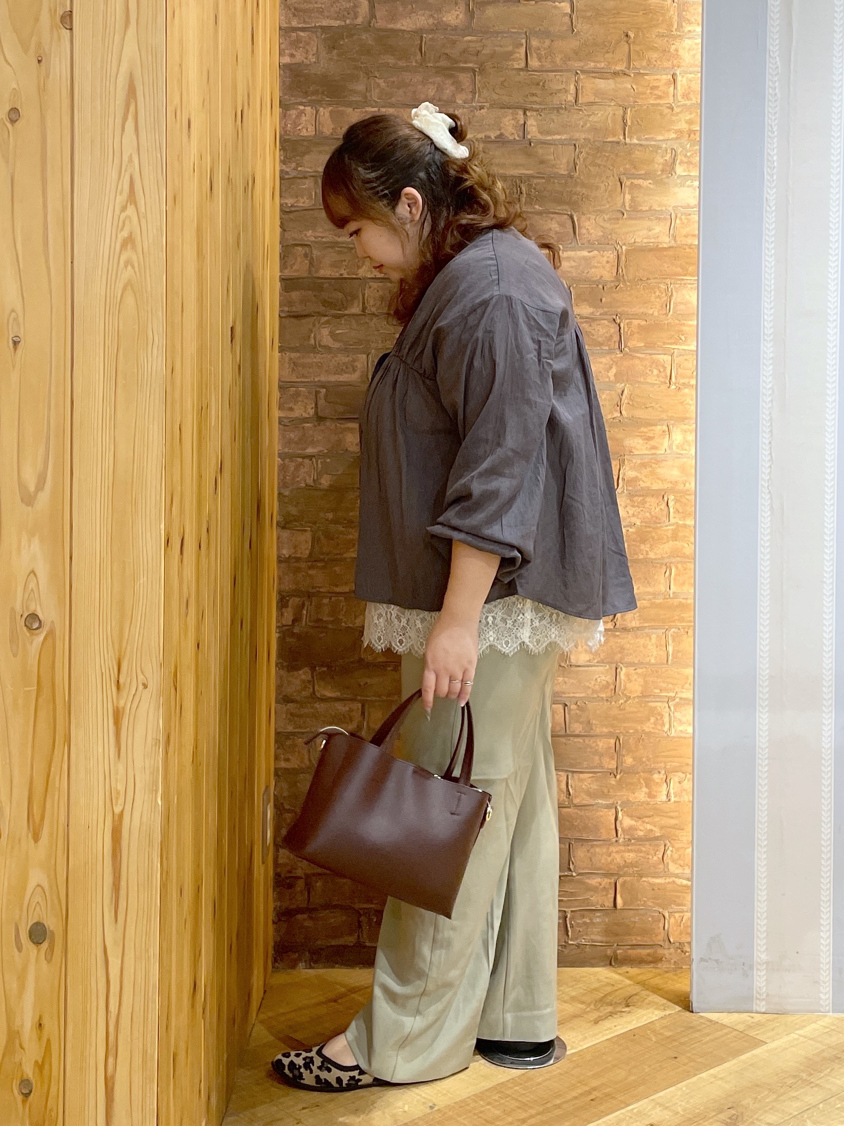 Risaさんの「SHOO･LA･RUE｜【S-LL/洗濯機可】着痩せシルエット シャーリングシャツカーディガン」を使ったコーディネート