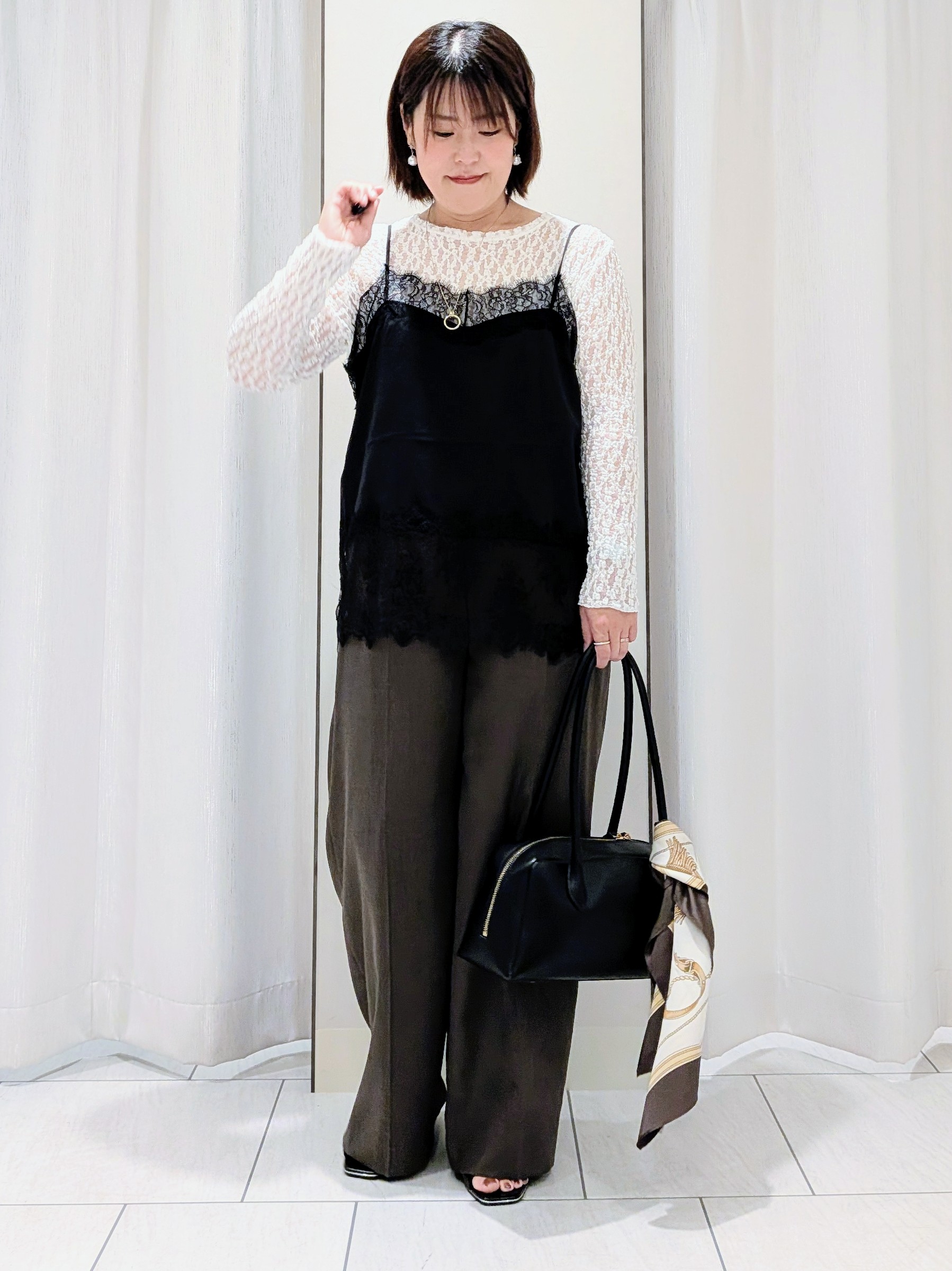 Onumaさんの「UNTITLED｜【羽織りのインナーに】レースプルオーバー」を使ったコーディネート