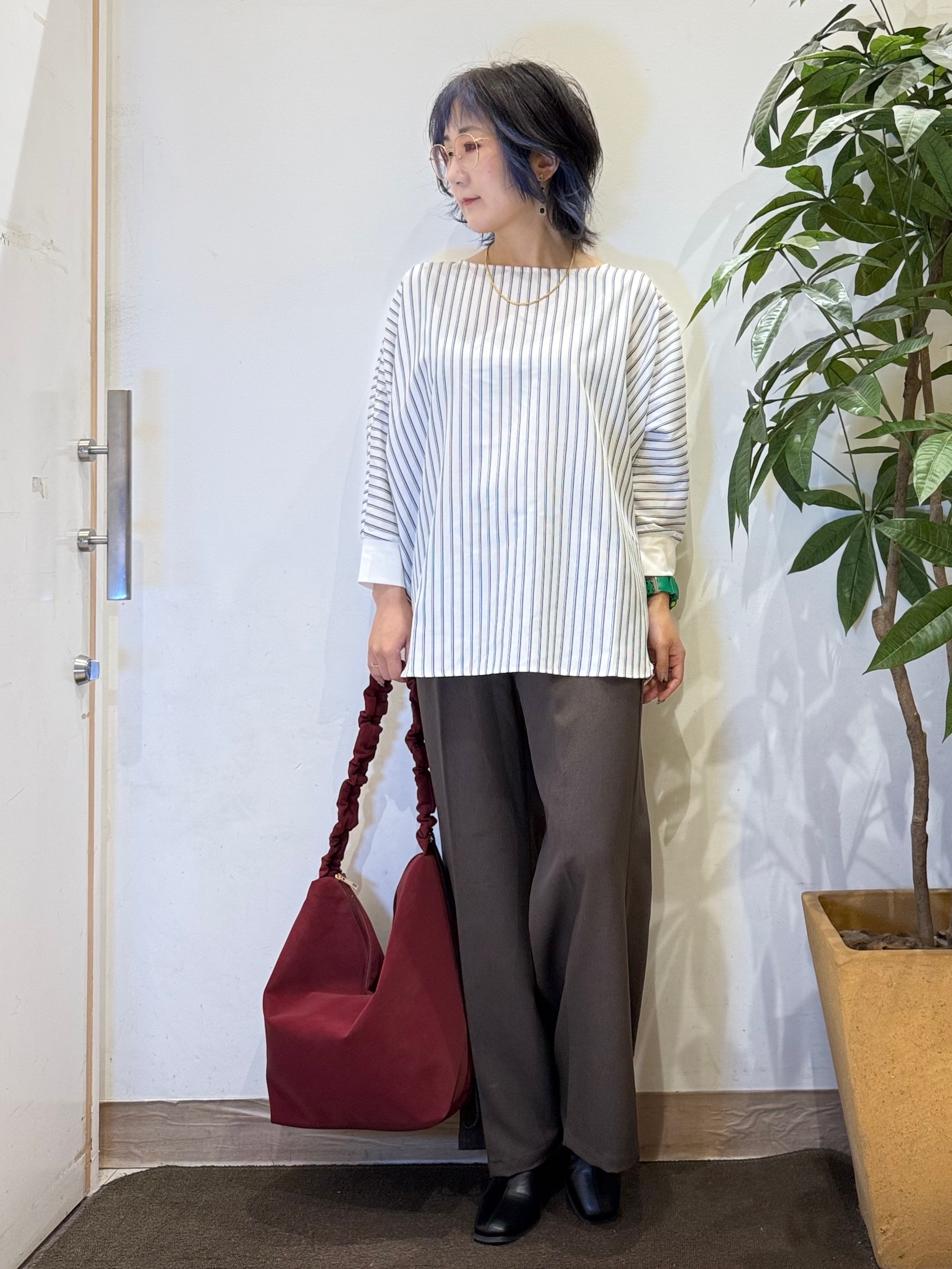 misakiさんの「SHOO･LA･RUE｜【着丈選べる/洗濯後しわになりにくい】インせず着られる ドルマンブラウス」を使ったコーディネート