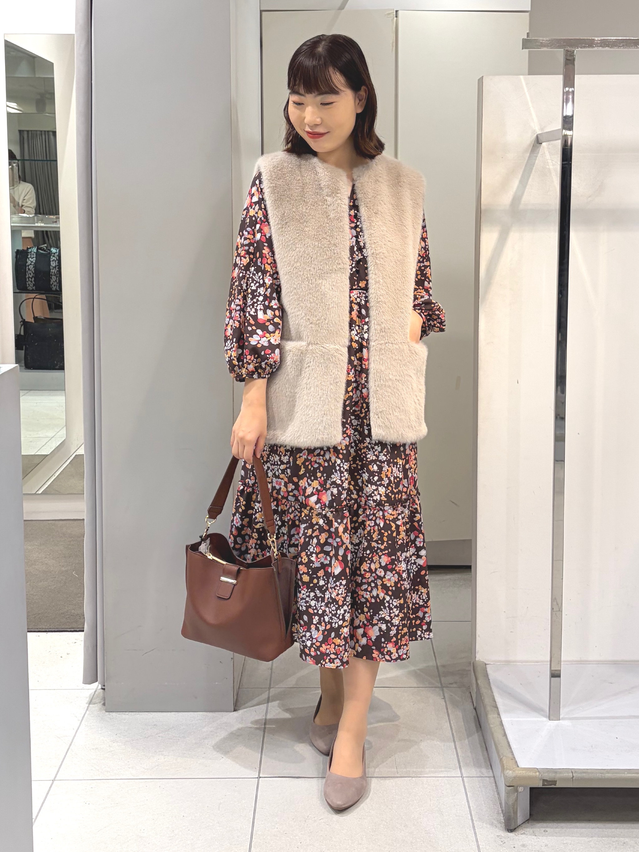 AZUSAさんの「Reflect｜フラワープリント フェミニンワンピース」を使ったコーディネート