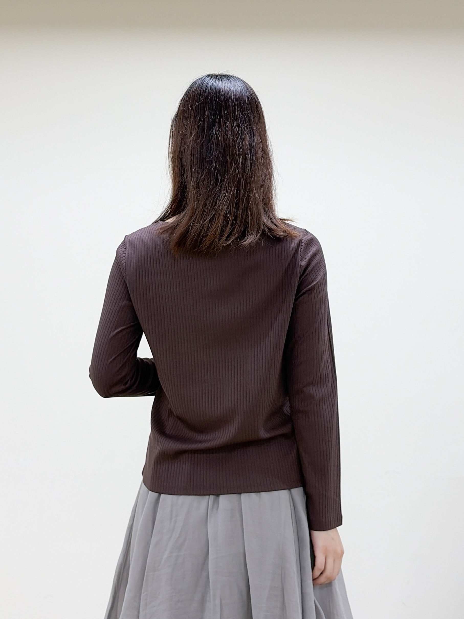 yurinaさんの「index｜【接触冷感／UVケア】テレコボートネックトップス《洗濯機OK》」を使ったコーディネート