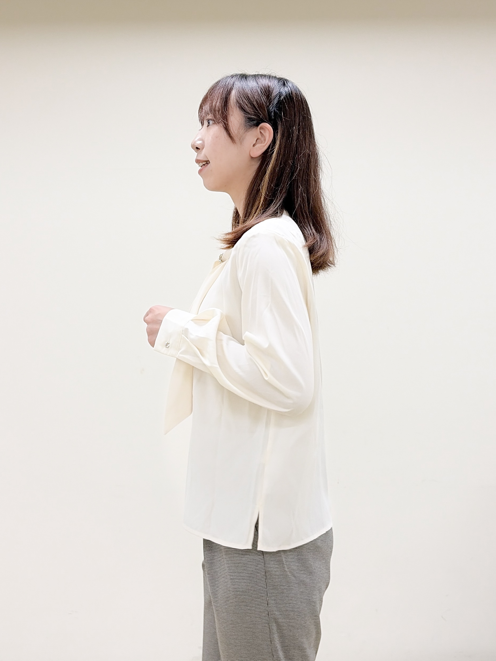 yurinaさんの「index｜バイカラークルーネックカーディガン【洗濯機OK】」を使ったコーディネート