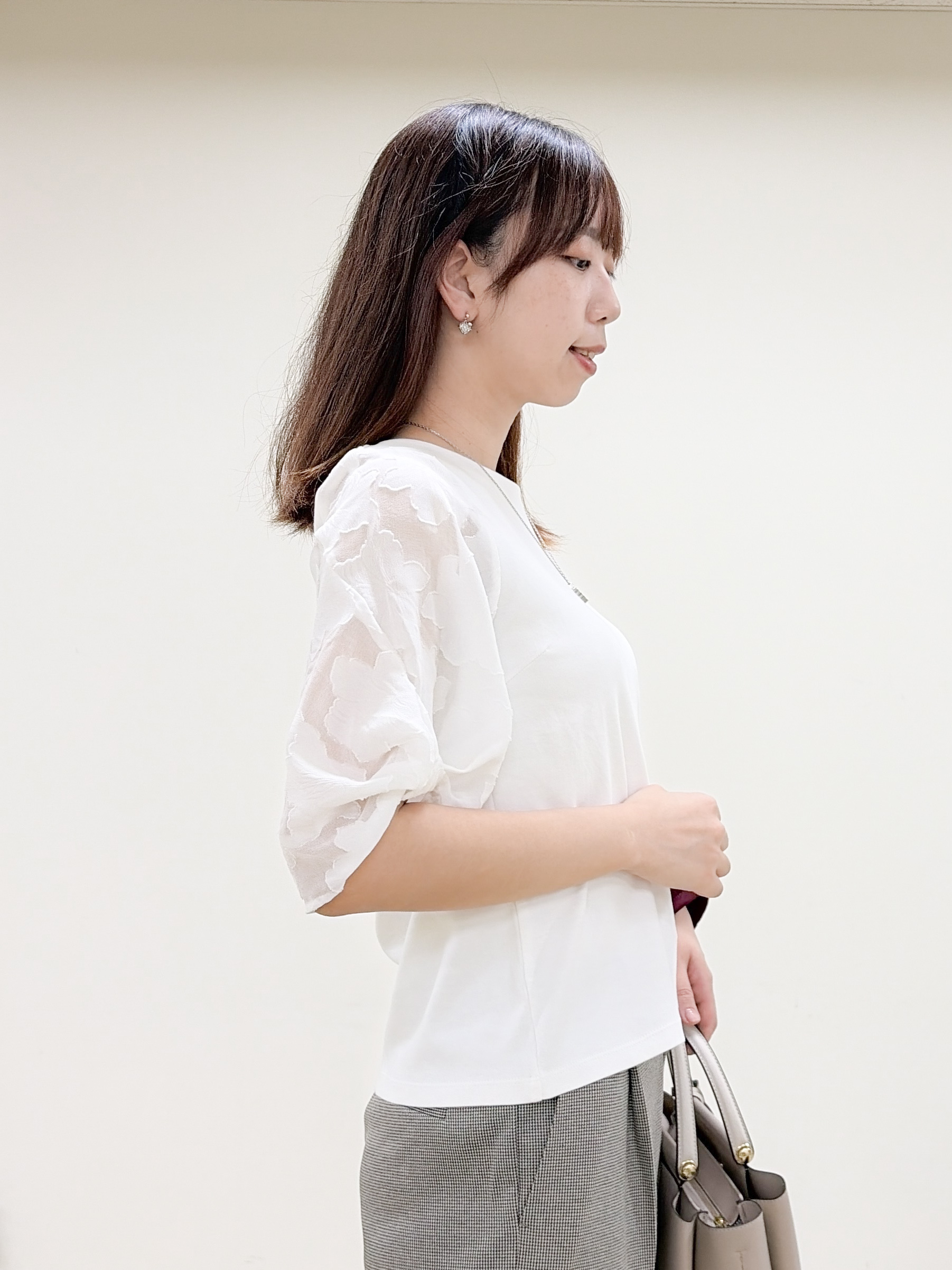 yurinaさんの「index｜【S‐LLサイズ】花柄ジャカードスリーブトップス《接触冷感／UVケア／洗濯機OK》」を使ったコーディネート