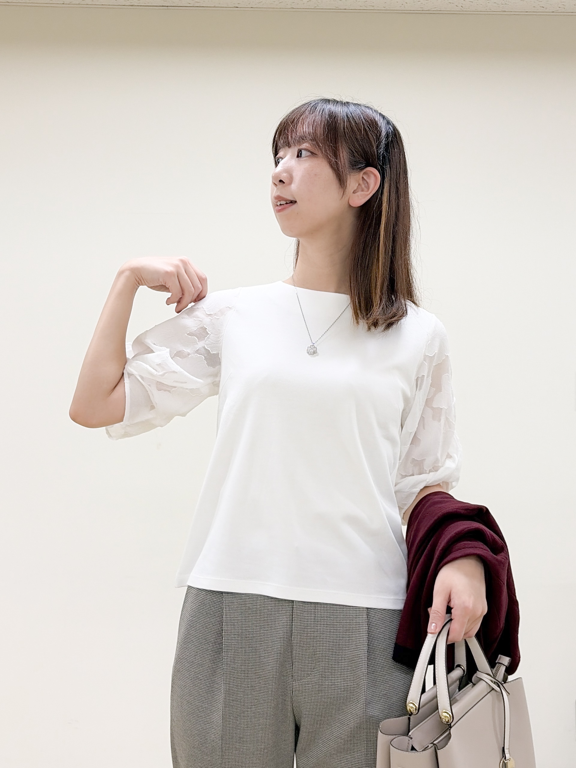 yurinaさんの「index｜バイカラークルーネックカーディガン【洗濯機OK】」を使ったコーディネート