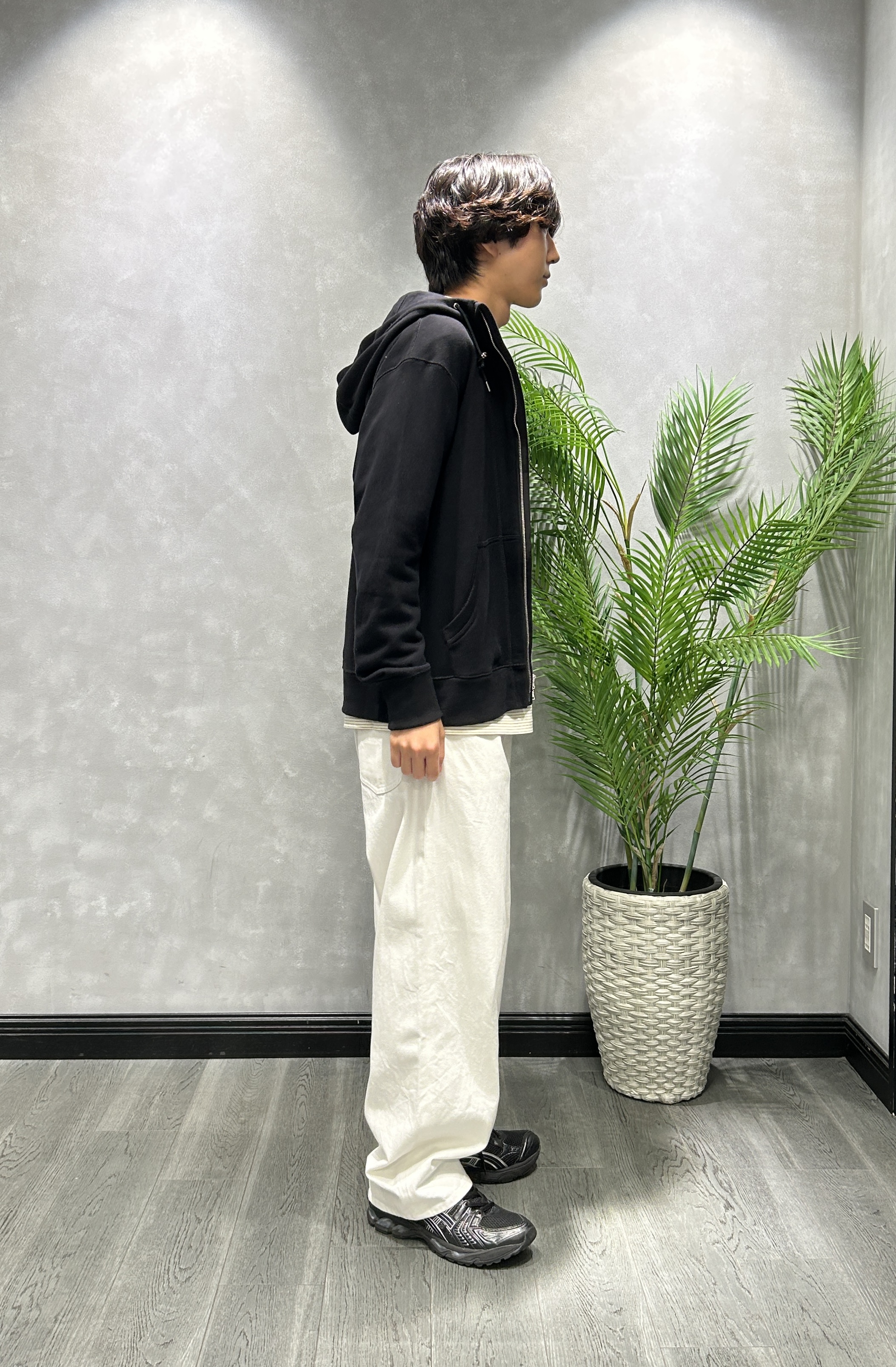 ruiさんの「TAKEO KIKUCHI｜【BOWLER HAT LABEL】ジップアップ スウェットパーカー」を使ったコーディネート