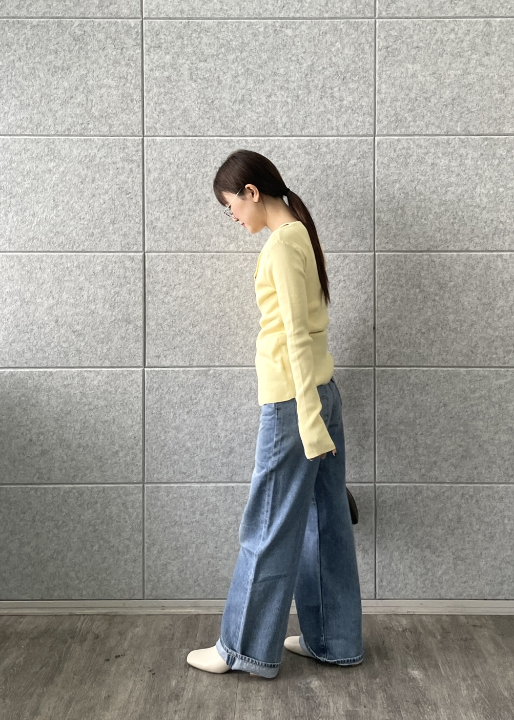 Renoさんの「INDIVI｜【LEVI&rsquo;S】RIBCAGE WIDE LEG」を使ったコーディネート