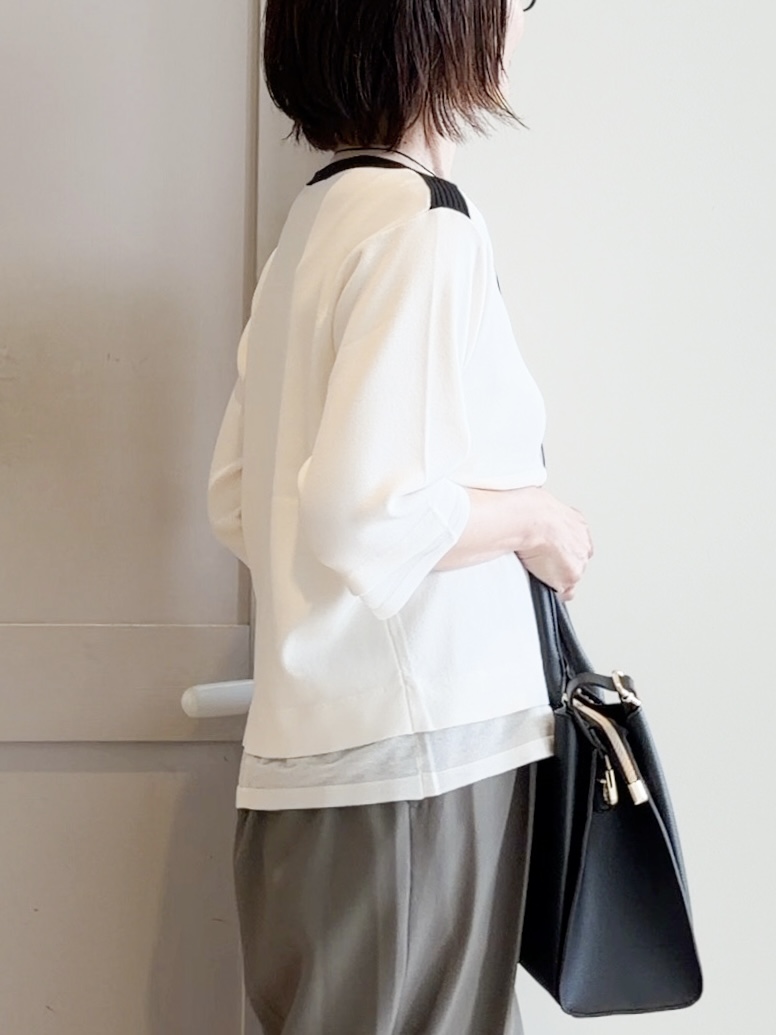yamakoさんの「grove｜【人気シリーズに新型登場】袖口シアーやわらかドライタッチニット」を使ったコーディネート
