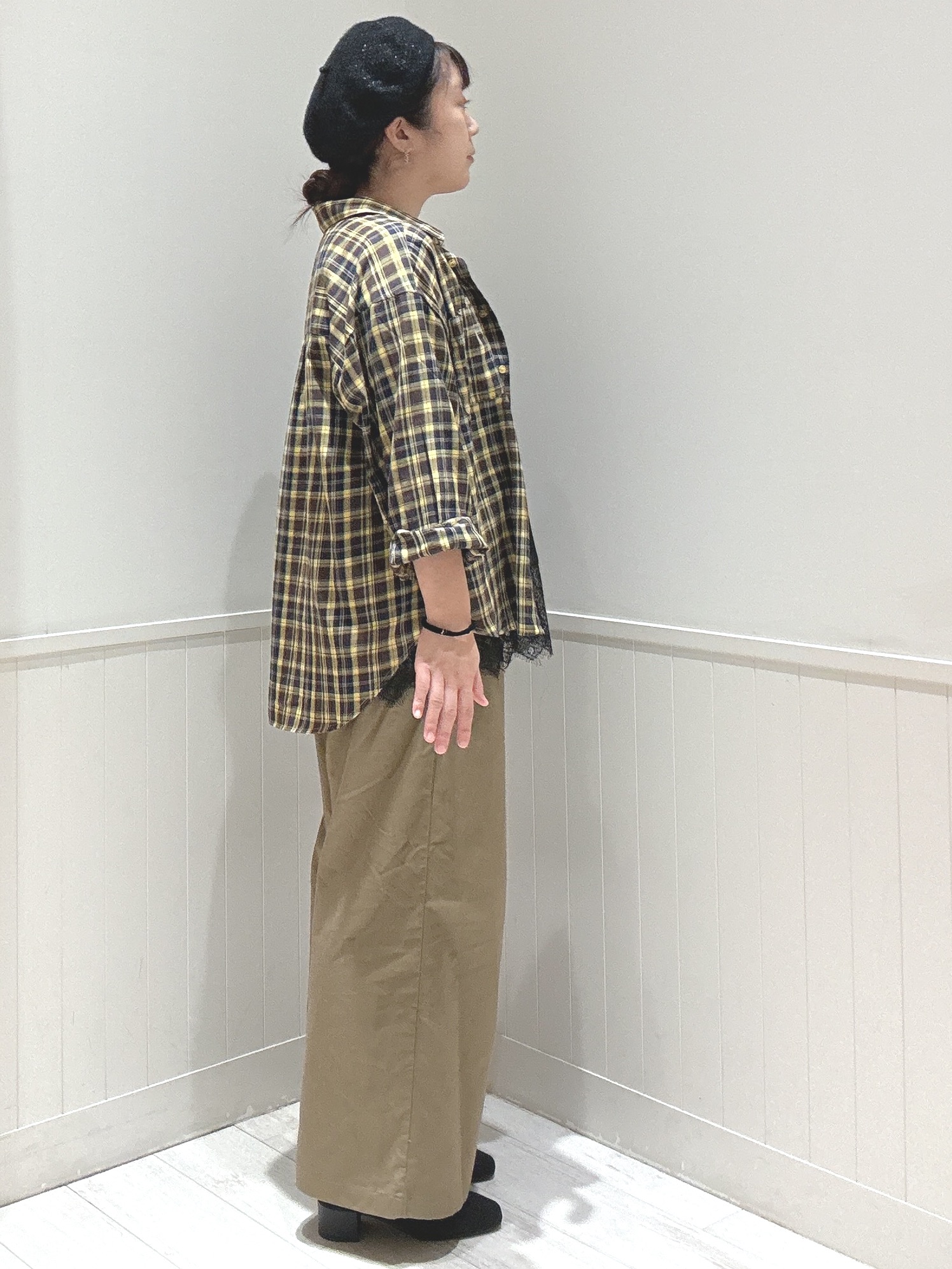 まっつんさんの「SHOO･LA･RUE｜【洗濯機可/S-LL】体型カバーしながらこなれ見え レース付きキャミソール」を使ったコーディネート