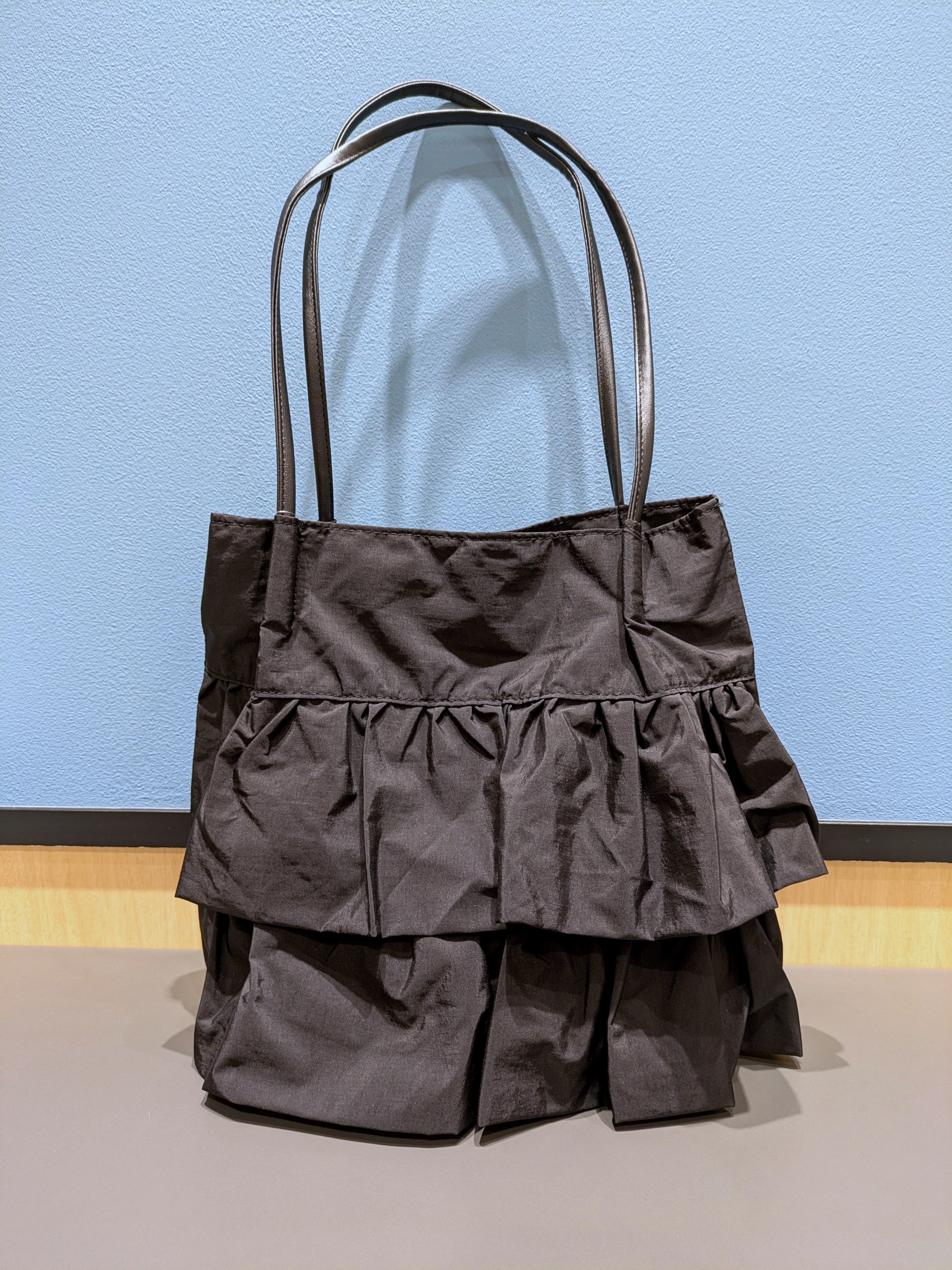 tomoさんの「SHOO･LA･RUE｜【S-LL/洗濯機可】着痩せシルエット シャーリングシャツカーディガン」を使ったコーディネート