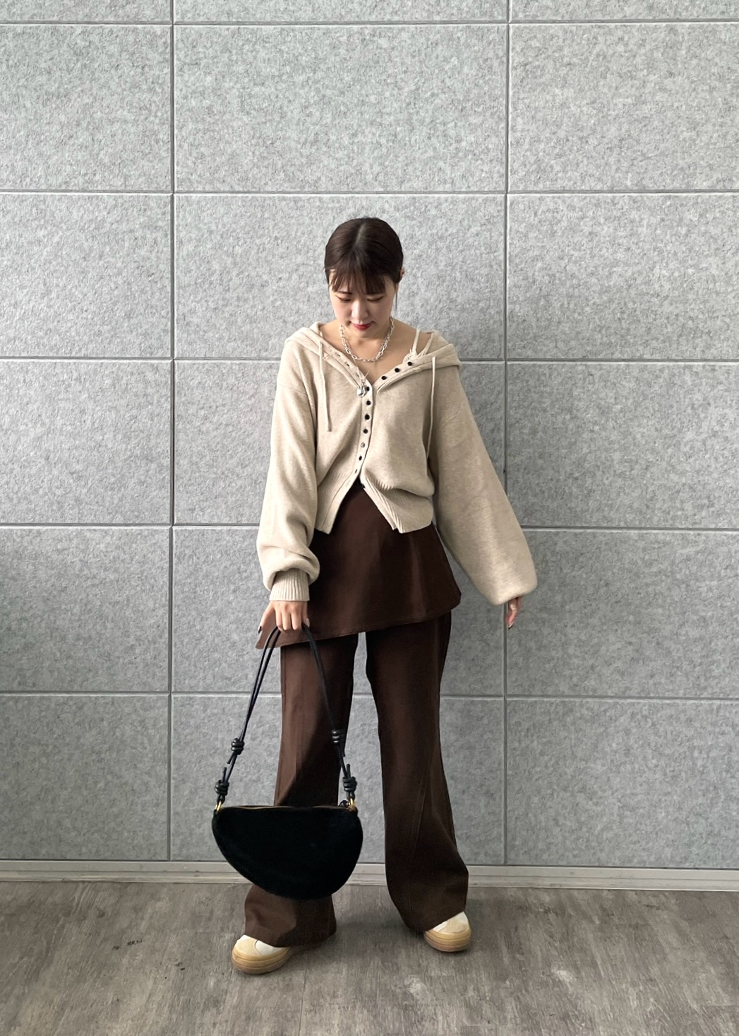 Renoさんの「INDIVI｜フーディニットカーディガン」を使ったコーディネート