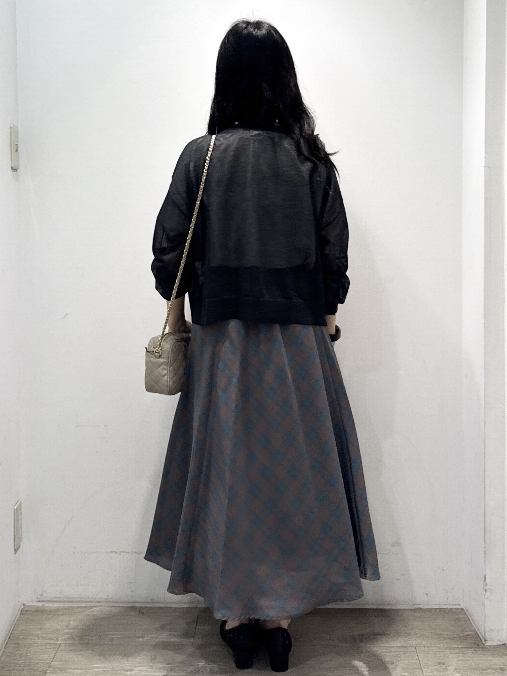 yuicciさんの「OPAQUE.CLIP｜【上品な透け感】ダブルパール調釦 愛されシアーカーディガン」を使ったコーディネート