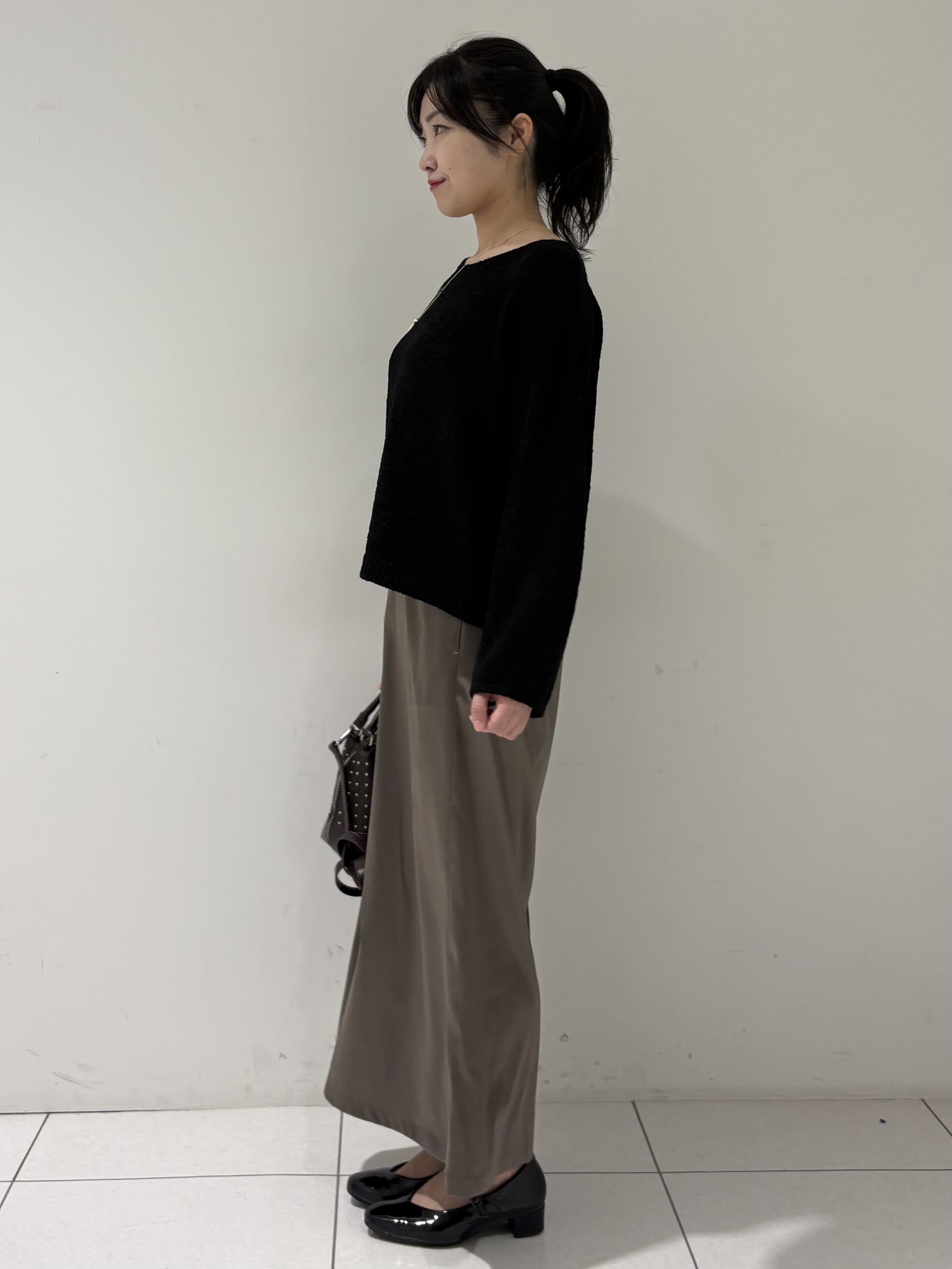 momokoさんの「INDIVI｜【洗える／程よいシアー感】凹凸素材ニット」を使ったコーディネート