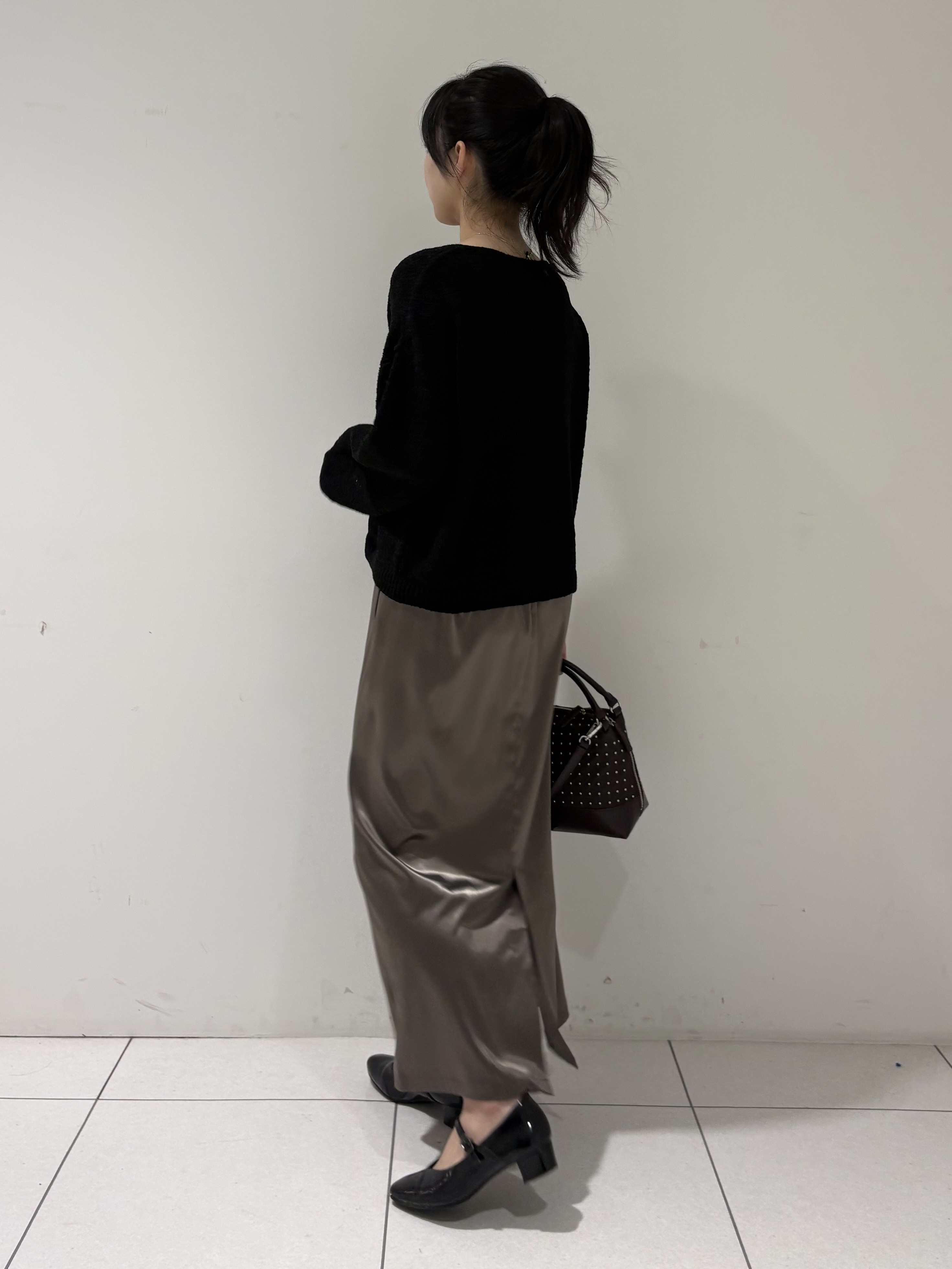 momokoさんの「INDIVI｜【洗える／程よいシアー感】凹凸素材ニット」を使ったコーディネート