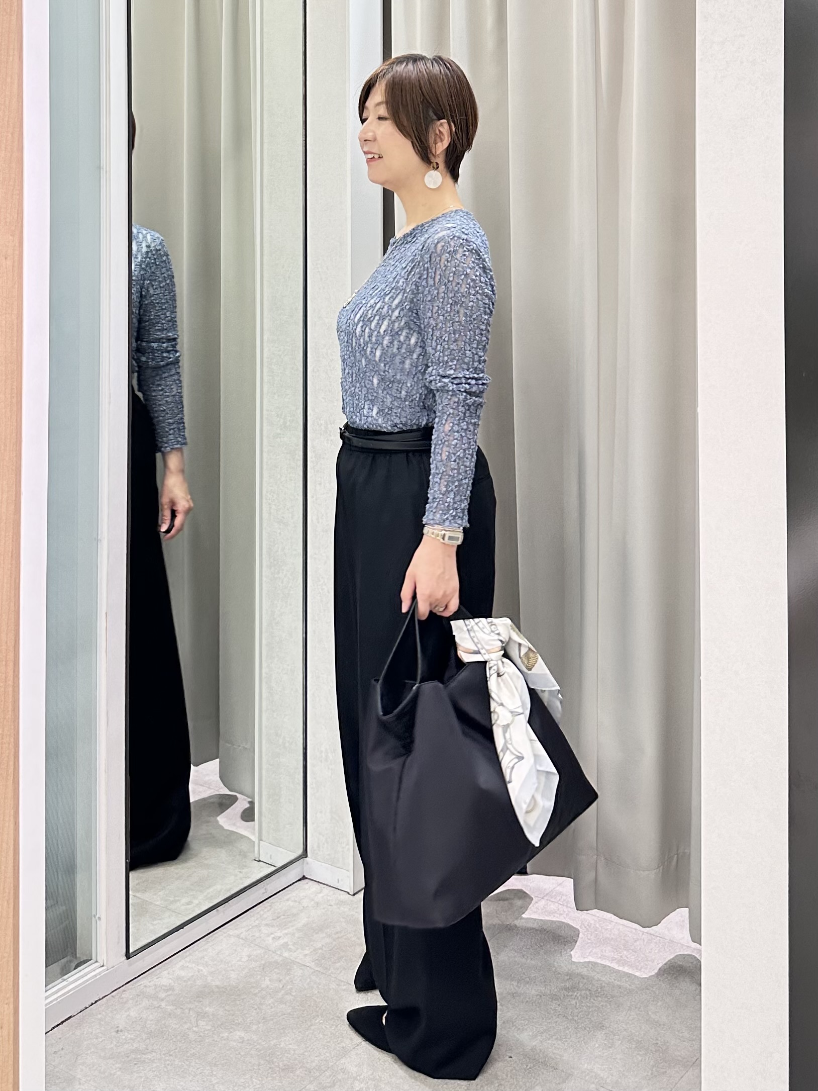 みなこさんの「UNTITLED｜【セットアップ可/秋羽織り】メランジツイルシャツ」を使ったコーディネート