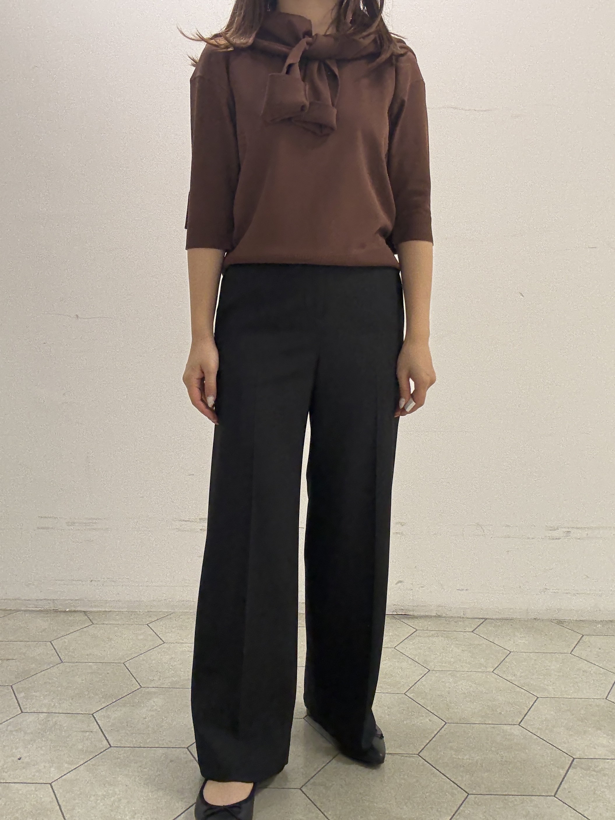 kahoさんの「INDIVI｜【2点セット】5分袖ニット＆カーディガン きれいめアンサンブルニット」を使ったコーディネート