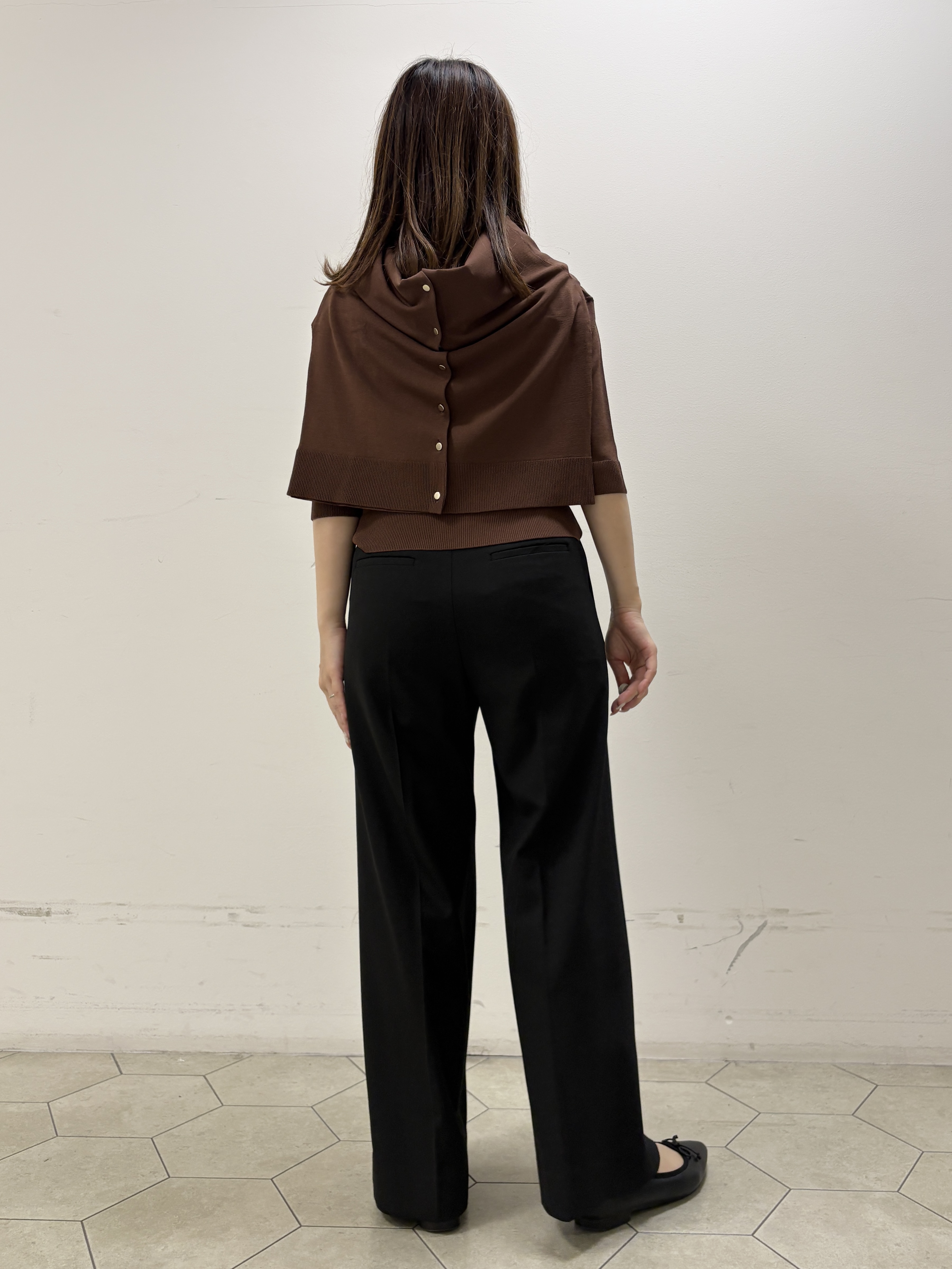 kahoさんの「INDIVI｜【2点セット】5分袖ニット＆カーディガン きれいめアンサンブルニット」を使ったコーディネート