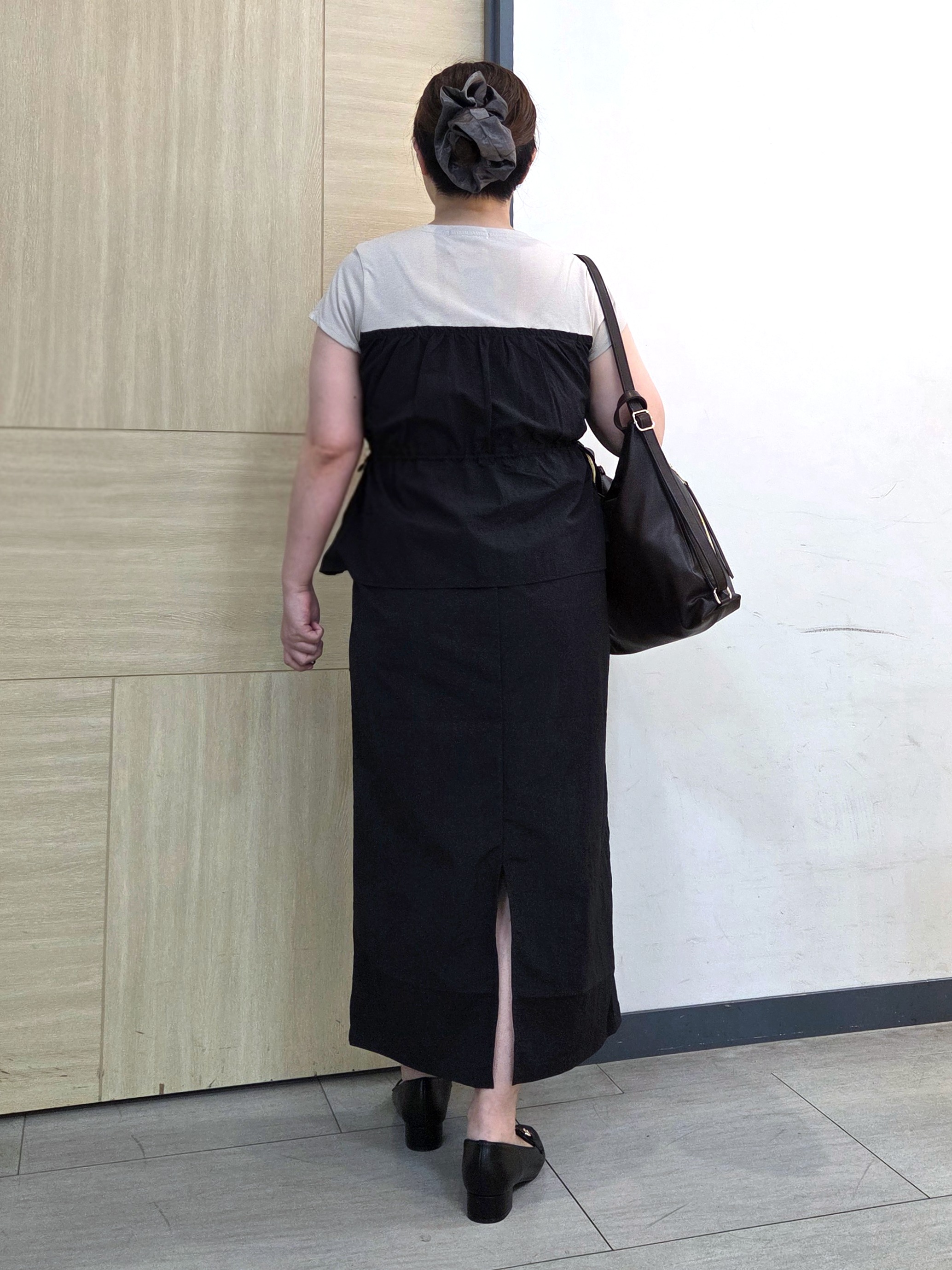 にゃみさんの「grove｜【低身長さんも選べる着丈・洗濯機◎】1枚で旬顔！Tシャツドッキングドロストワンピース」を使ったコーディネート