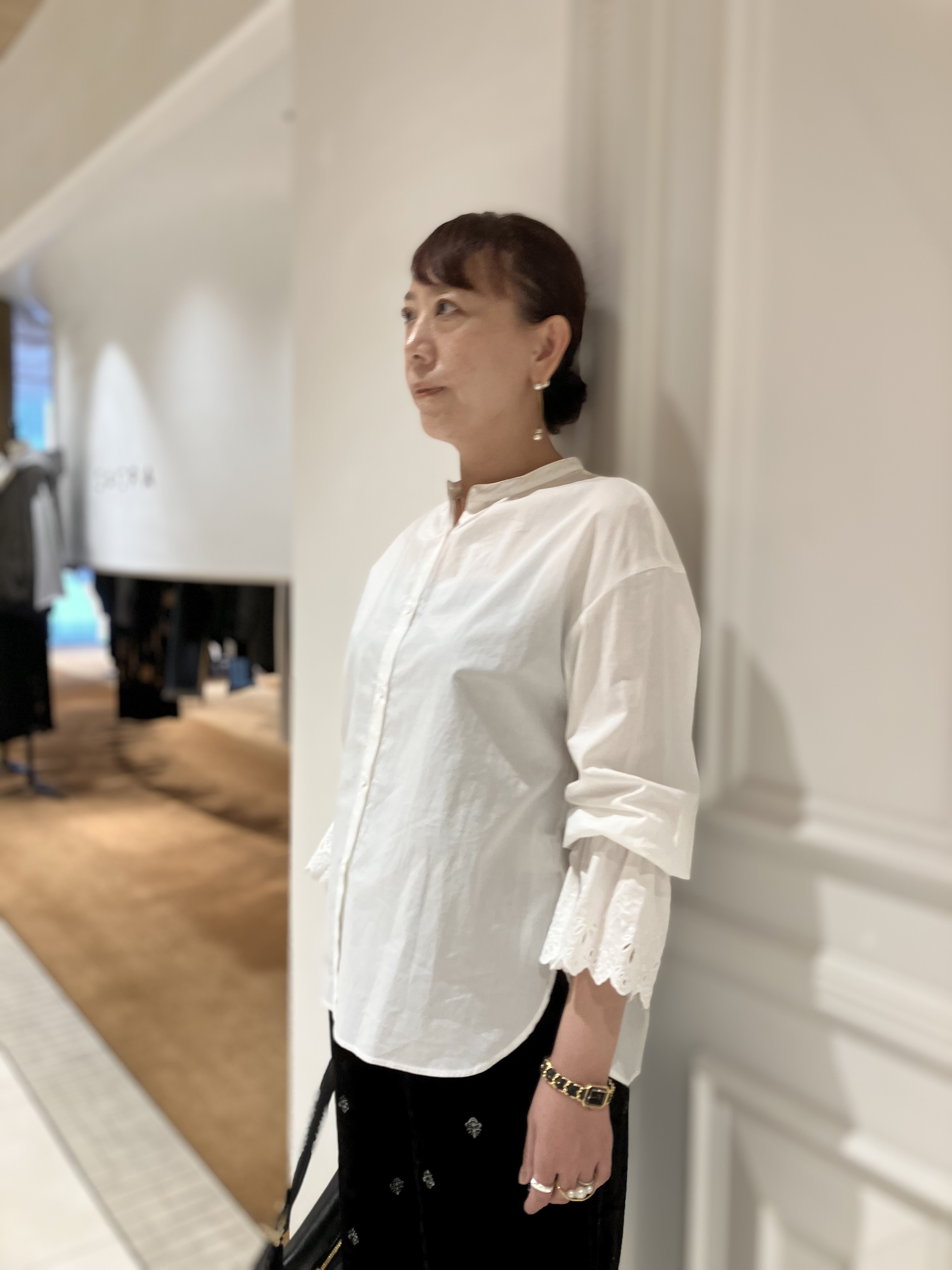 TAJIさんの「DRESSTERIOR｜エンブロイダリーカフスシャツ」を使ったコーディネート