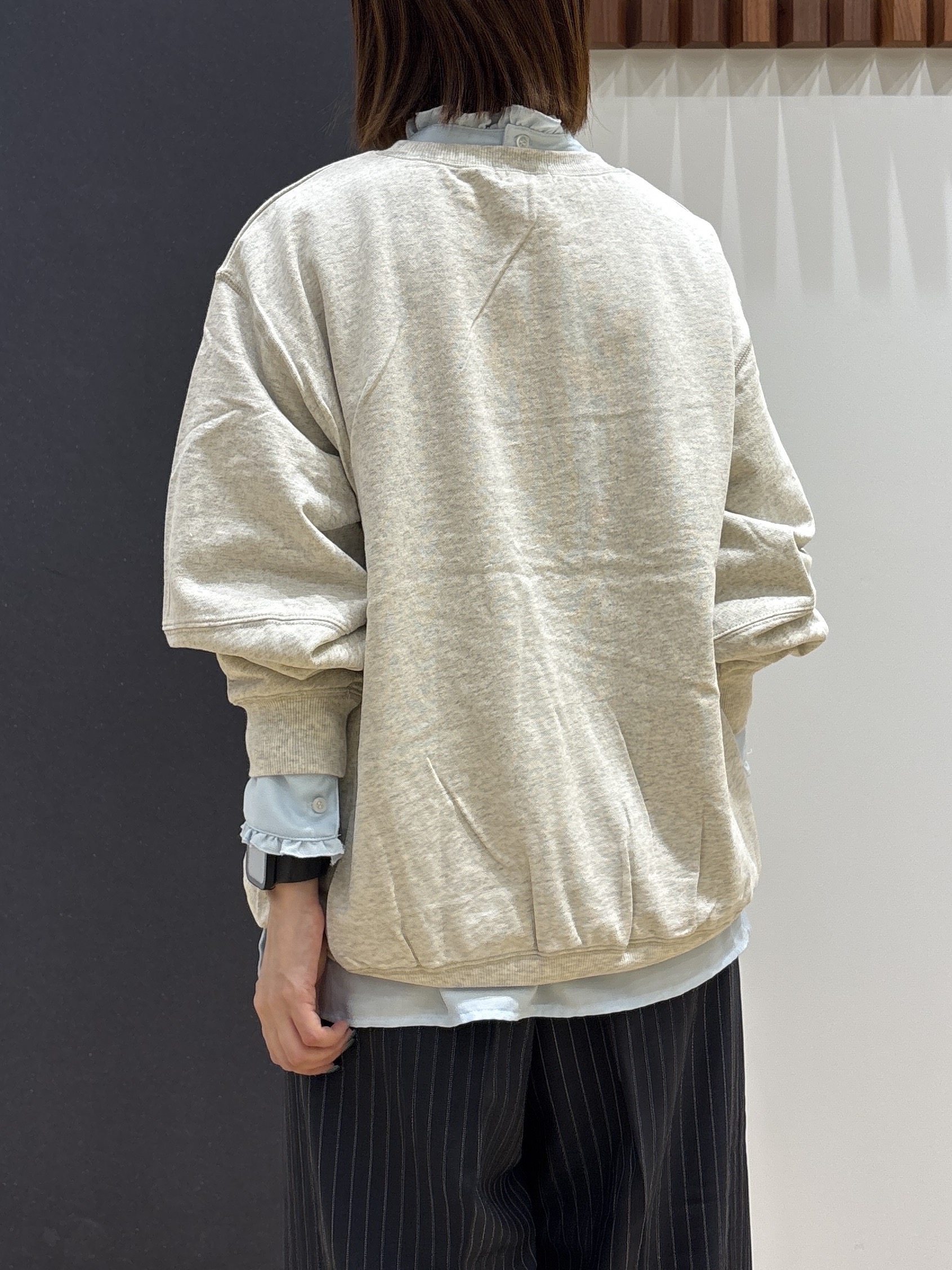 risaさんの「Dessin｜【洗える/6色展開】フォルムスリーブミニ裏毛 プルオーバー」を使ったコーディネート