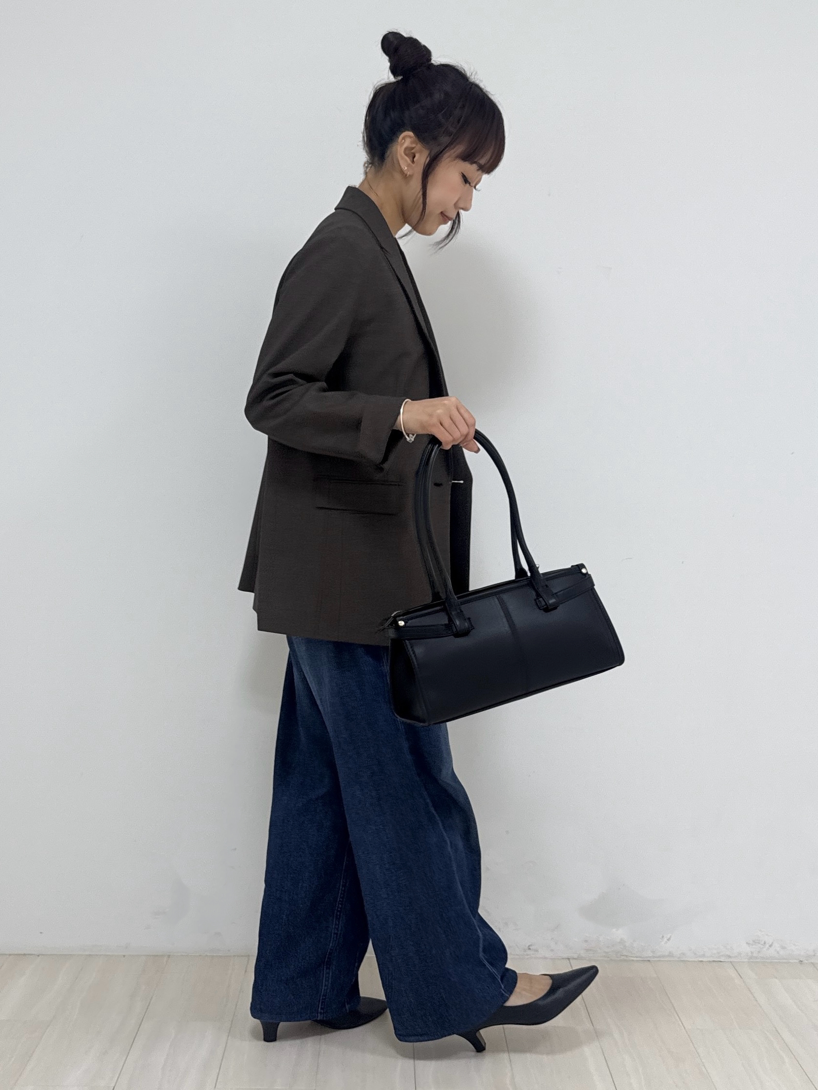 萩原 優里菜さんの「INDIVI｜【洗濯機OK／ストレッチ◎】秋はじめのダブルジャケット」を使ったコーディネート