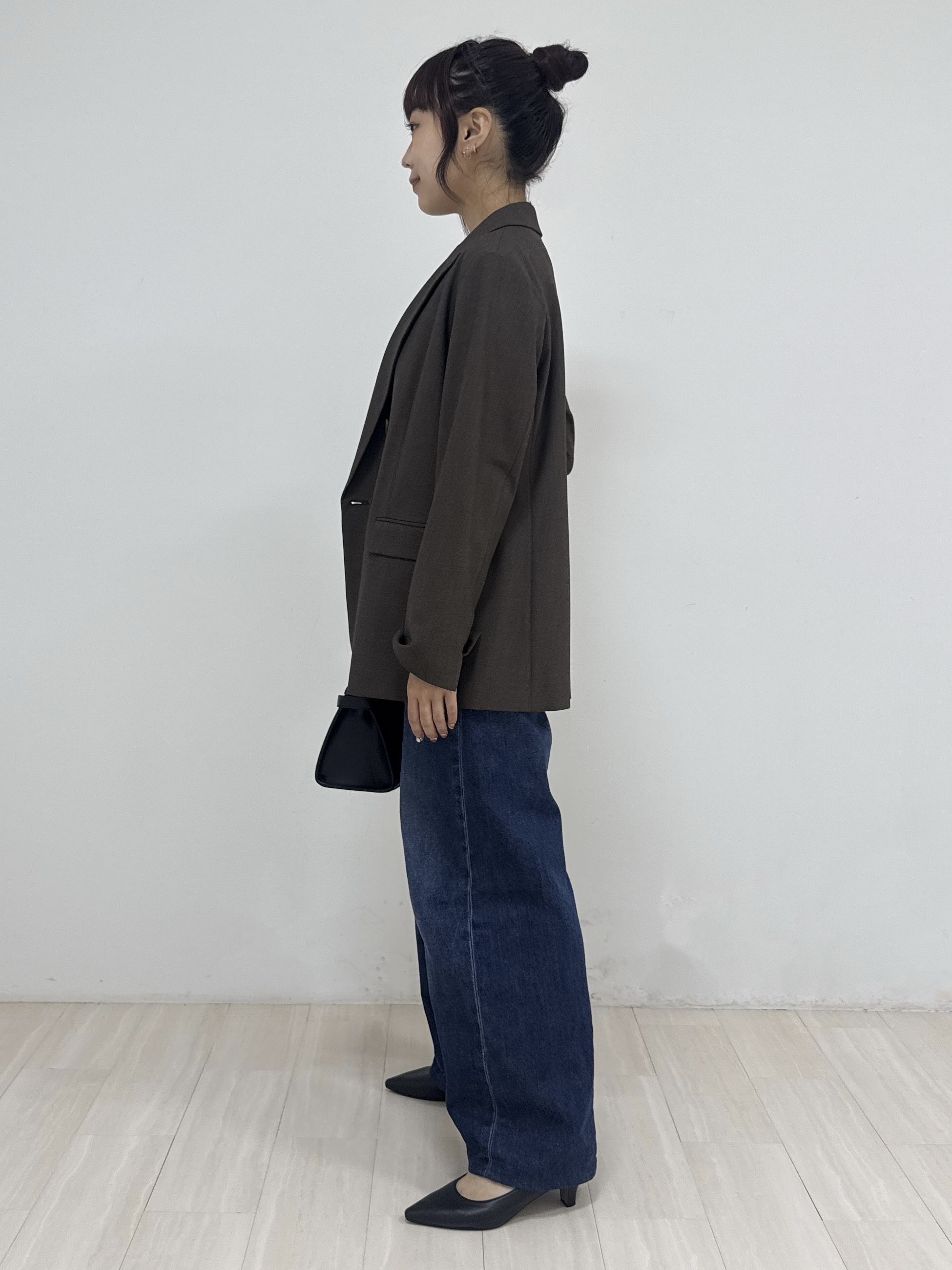 萩原 優里菜さんの「INDIVI｜【洗濯機OK／ストレッチ◎】秋はじめのダブルジャケット」を使ったコーディネート