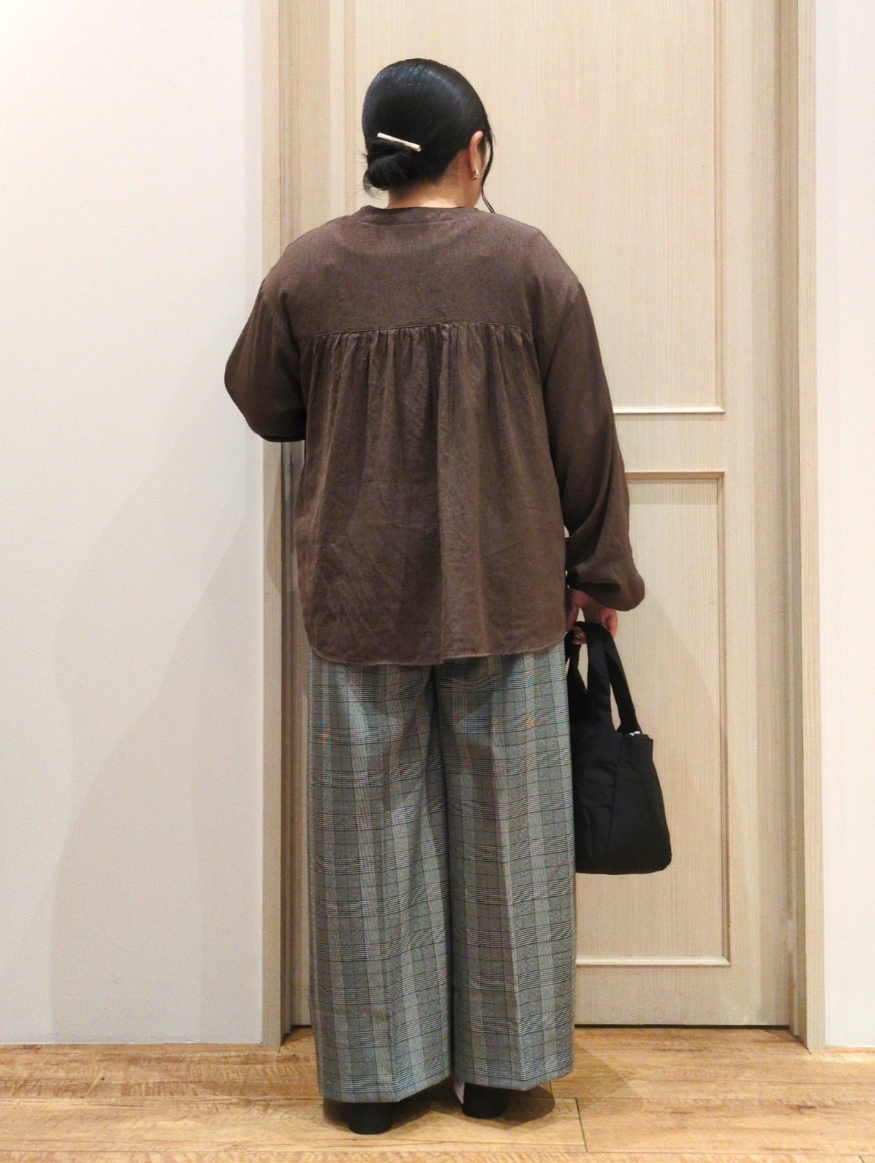 haseさんの「SHOO･LA･RUE｜【S-LL/洗濯機可】着痩せシルエット シャーリングシャツカーディガン」を使ったコーディネート