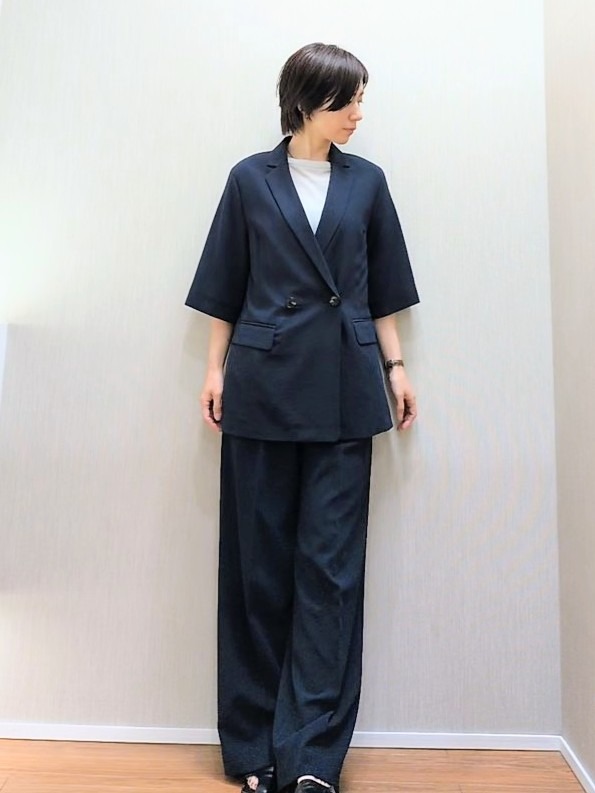 ミズタさんの「UNTITLED｜【秋の通勤羽織/セットアップ可/UVカット】エアリークール半袖ジャケット」を使ったコーディネート