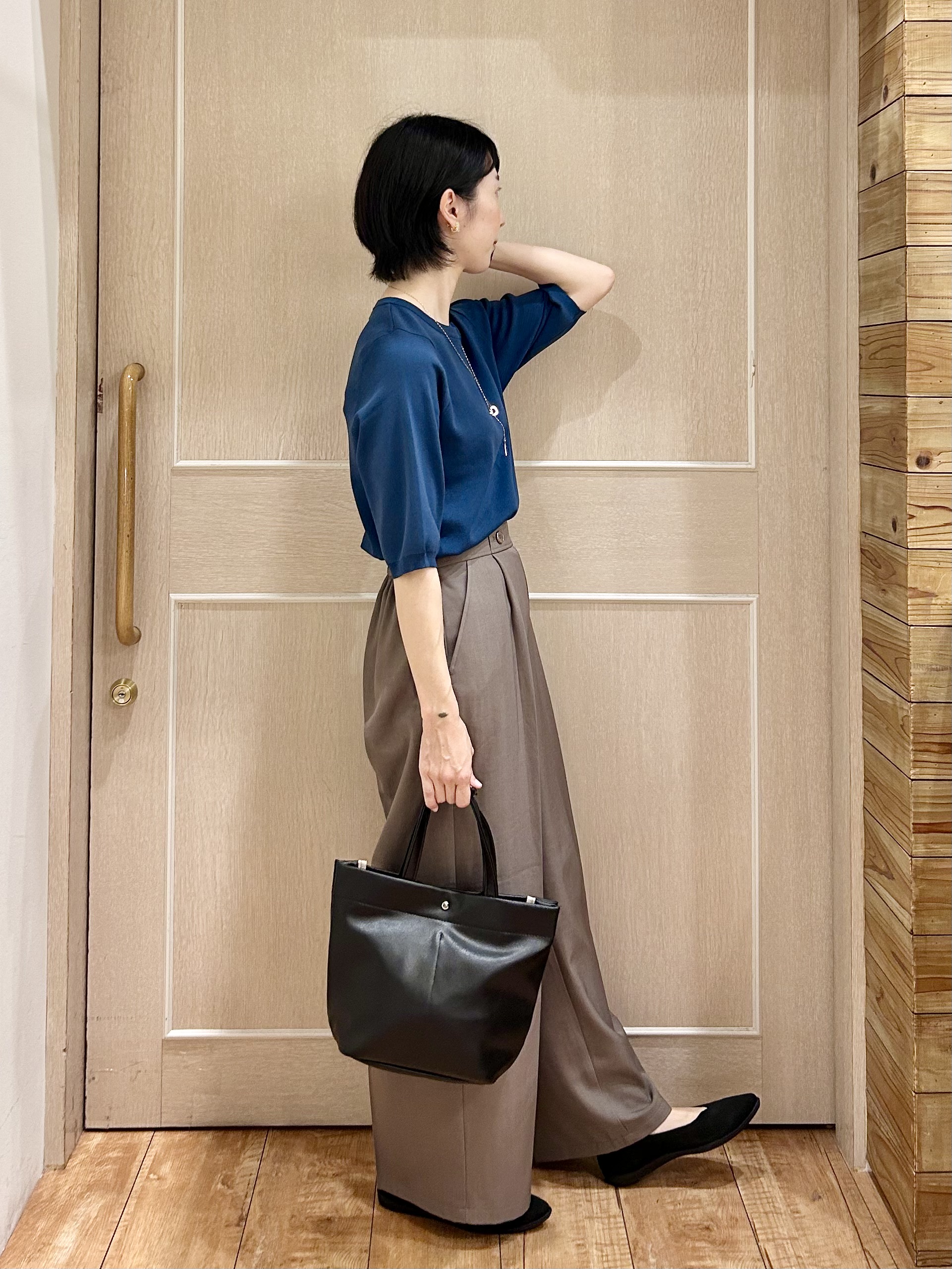 ちぐささんの「SHOO･LA･RUE｜【ガンガン洗える/UV/毛玉になりにくい】二の腕見せない 5分袖ニット」を使ったコーディネート