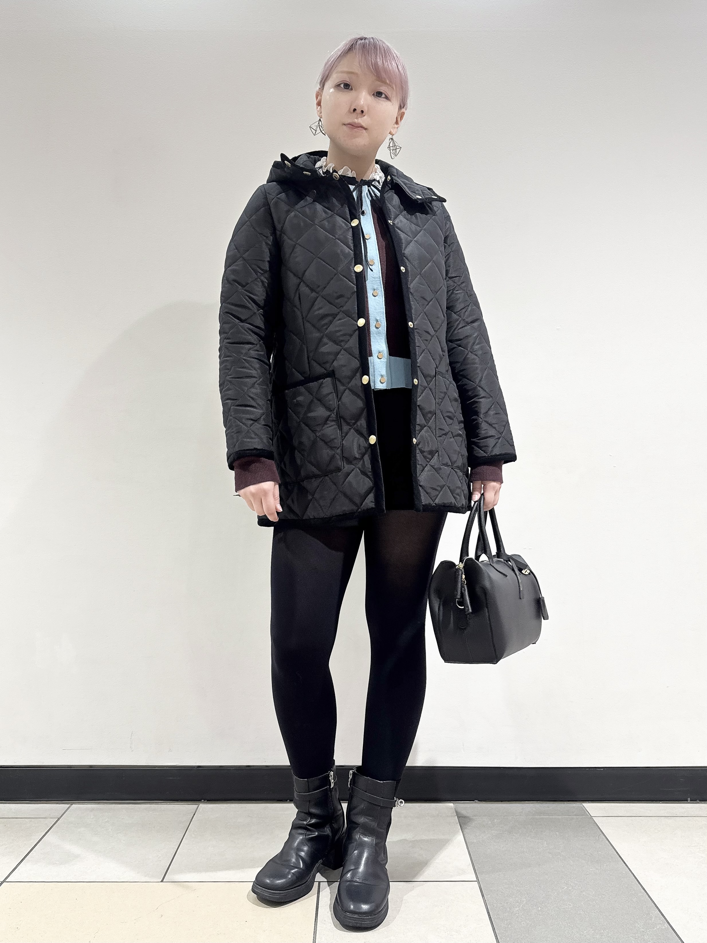 なかもとあきさんの「DRESSTERIOR｜Traditional Weatherwear（トラディショナル ウェザーウェア）ARKLEY MI」を使ったコーディネート
