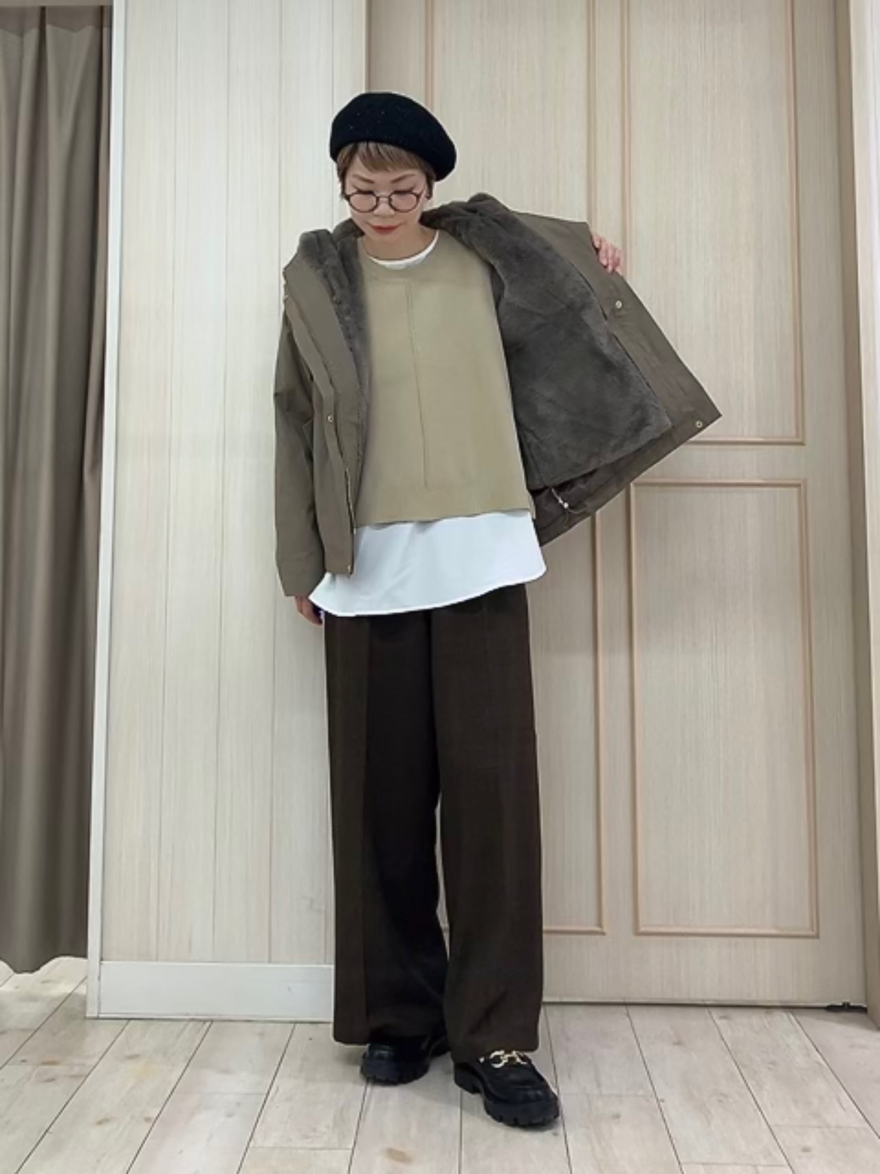 Turnerさんの「SHOO･LA･RUE｜【洗濯機可/撥水/マルチWAY】ファーライナー付き 毎日欲張りマンパ」を使ったコーディネート