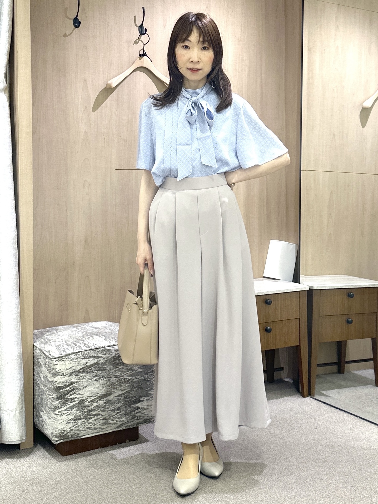 Miwaさんの「UNTITLED｜【通勤オフィス/スーツインナー】ダイヤジオメプリントブラウス」を使ったコーディネート