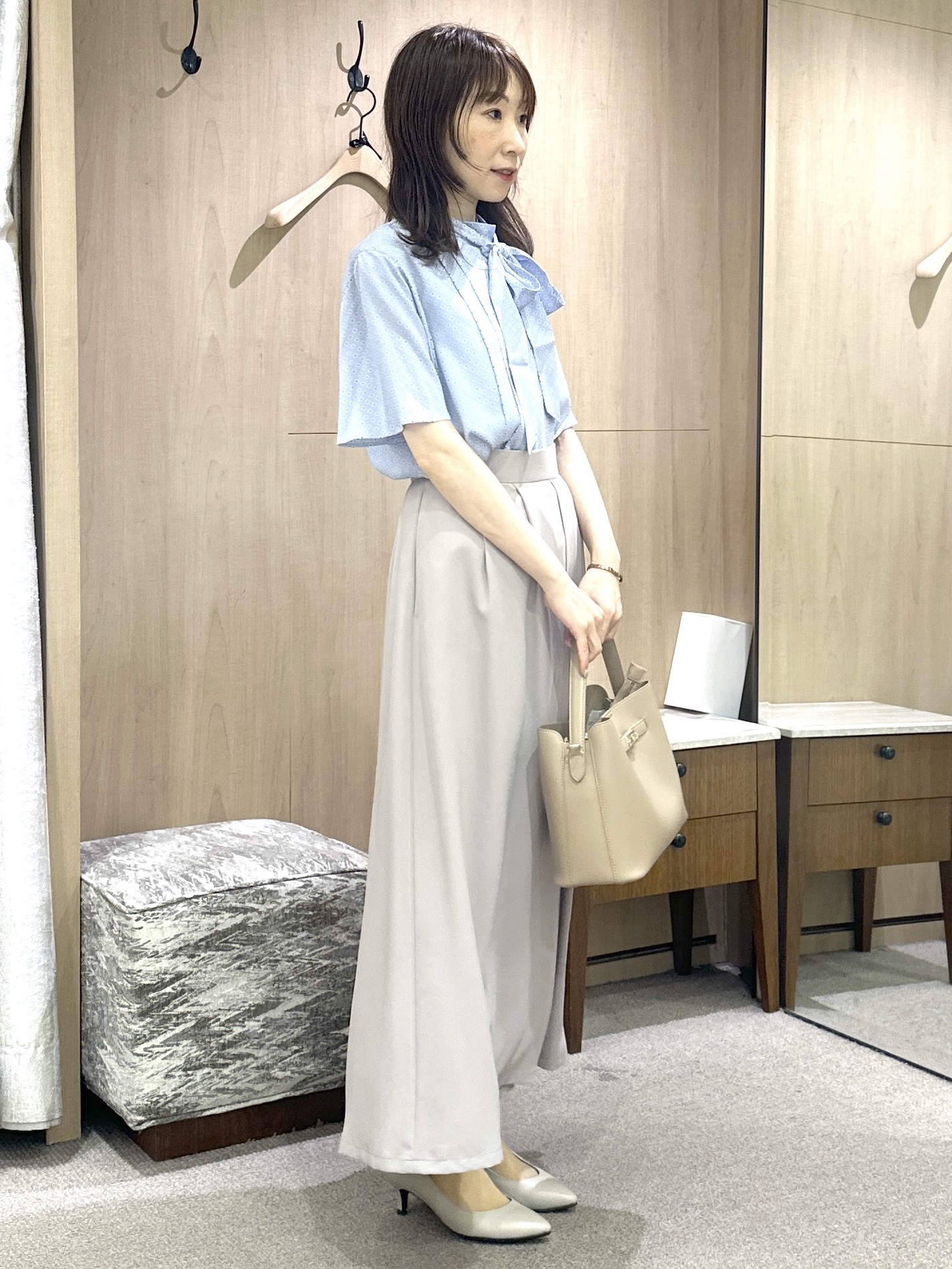 Miwaさんの「UNTITLED｜【通勤オフィス/スーツインナー】ダイヤジオメプリントブラウス」を使ったコーディネート