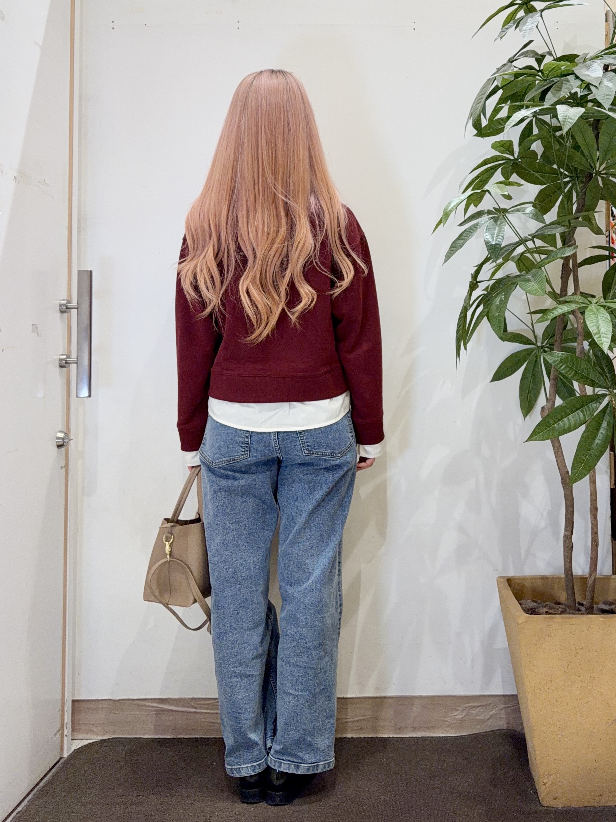 AYUMIさんの「SHOO･LA･RUE｜【S-LL/洗濯機可】一枚でレイヤード感が完成する シャツドッキング裏毛トップス」を使ったコーディネート