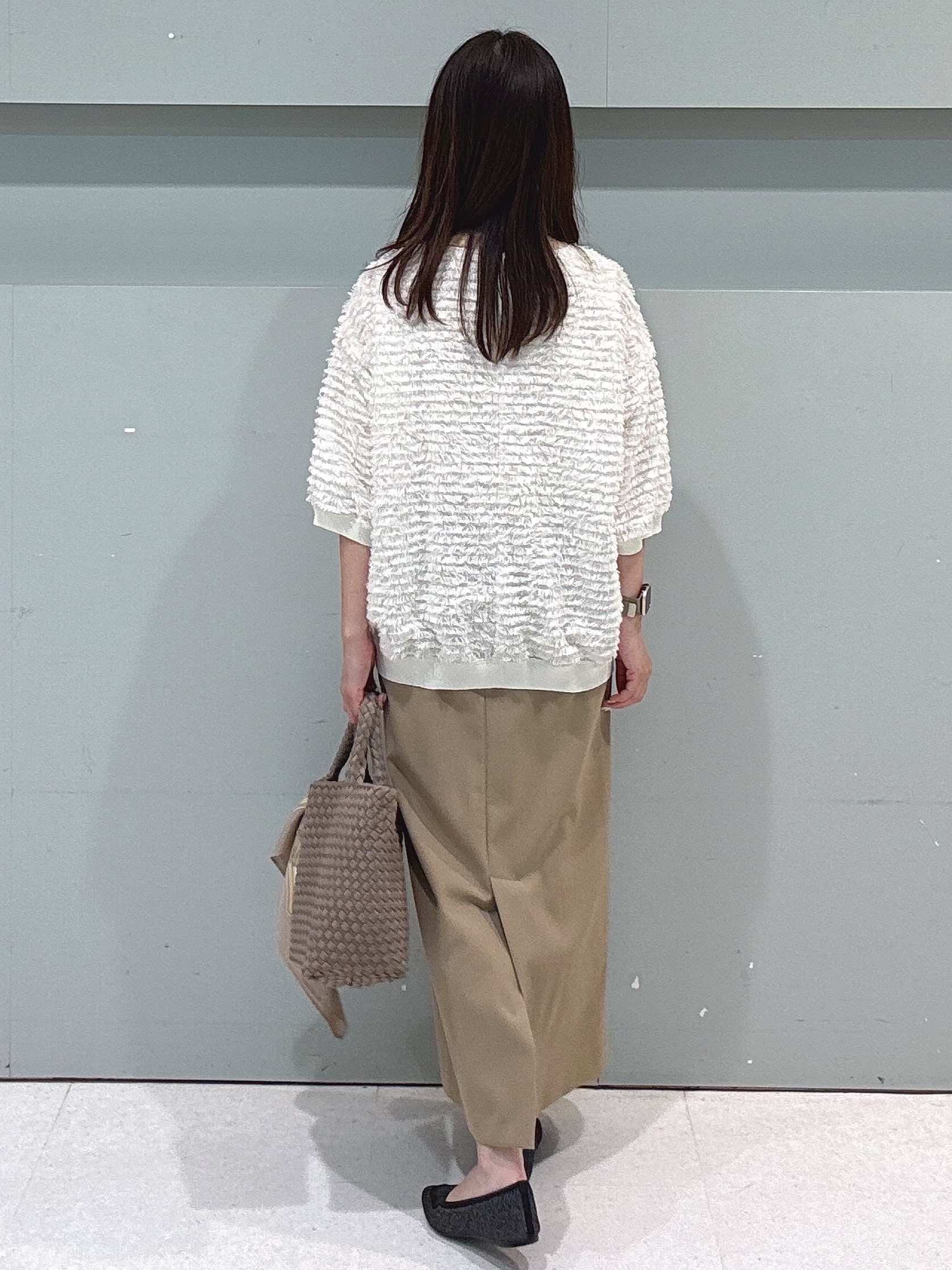makiさんの「UNTITLED｜【秋映え/体型カバー】フェザージャガードプルオーバー」を使ったコーディネート