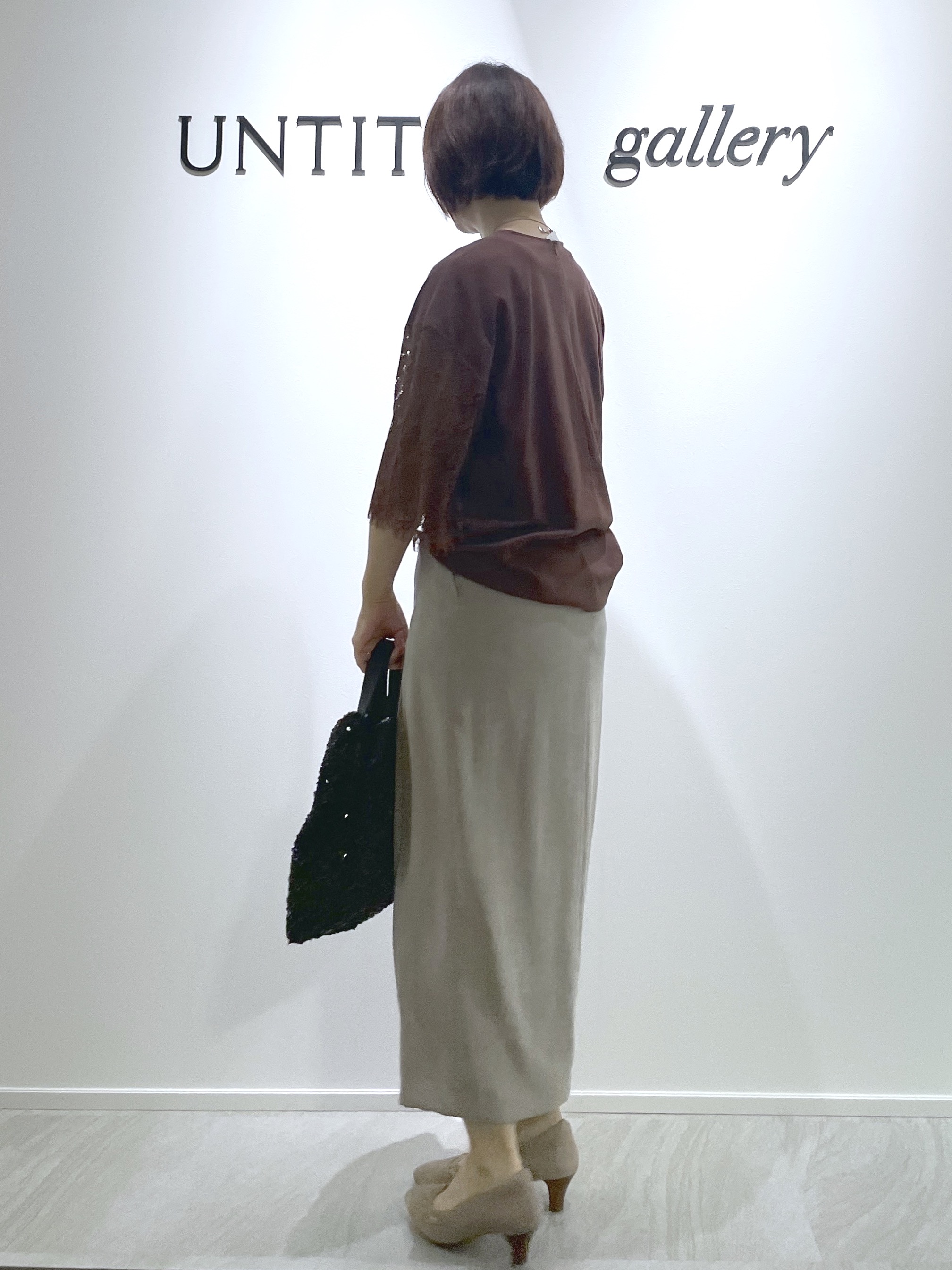 hanaさんの「UNTITLED｜【秋映え/甘めTシャツ】袖レースプルオーバー」を使ったコーディネート