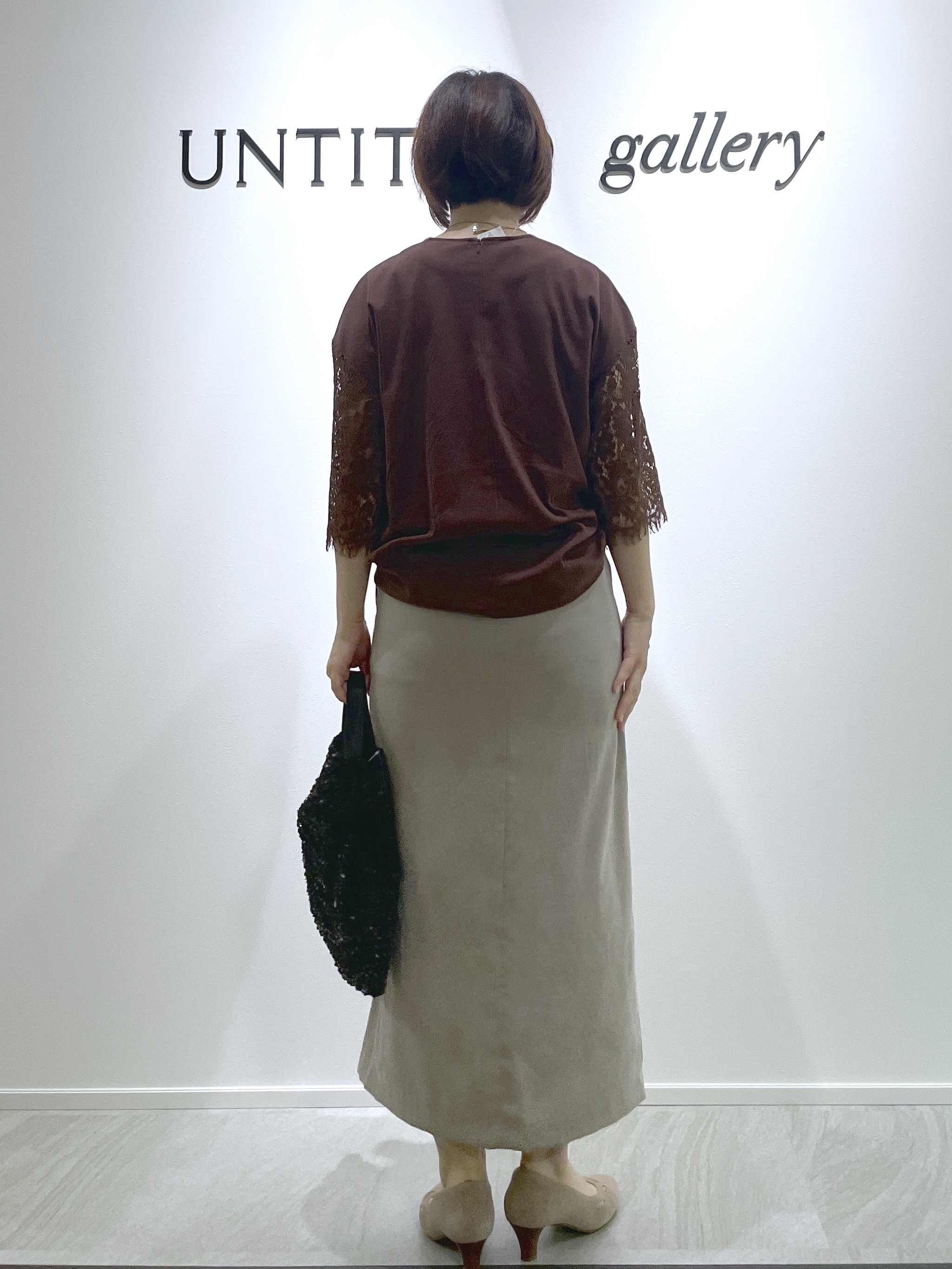 hanaさんの「UNTITLED｜【秋映え/甘めTシャツ】袖レースプルオーバー」を使ったコーディネート