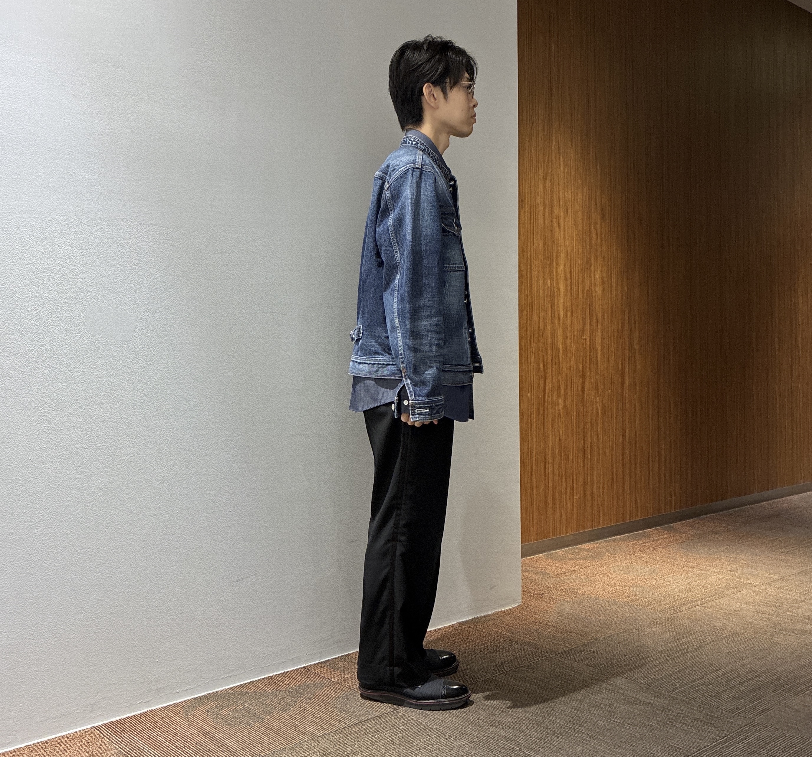 わいずみさんの「TAKEO KIKUCHI｜【525DENIM】14ozデニム ノーカラーGジャン」を使ったコーディネート