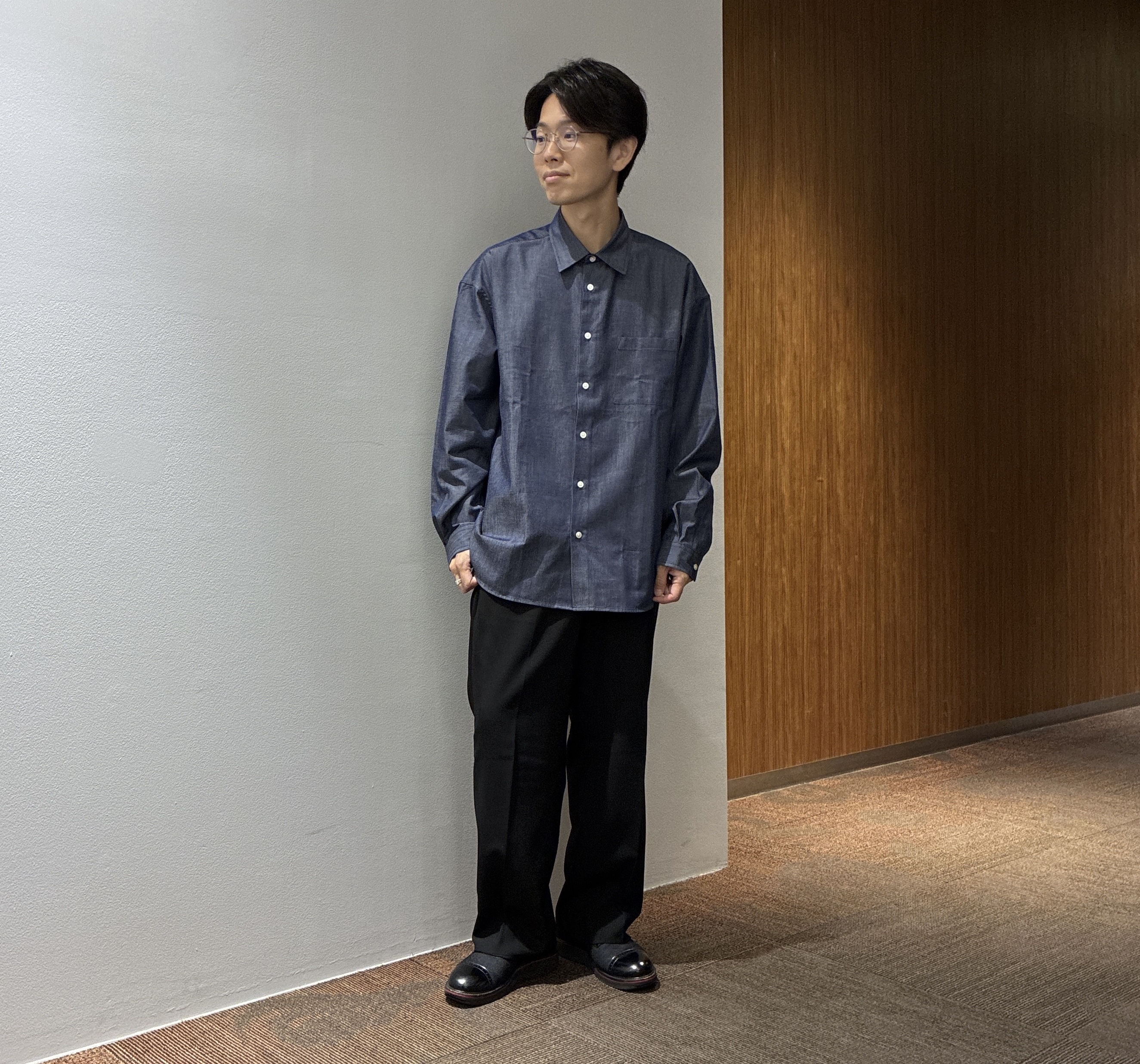 わいずみさんの「TAKEO KIKUCHI｜【525DENIM】14ozデニム ノーカラーGジャン」を使ったコーディネート