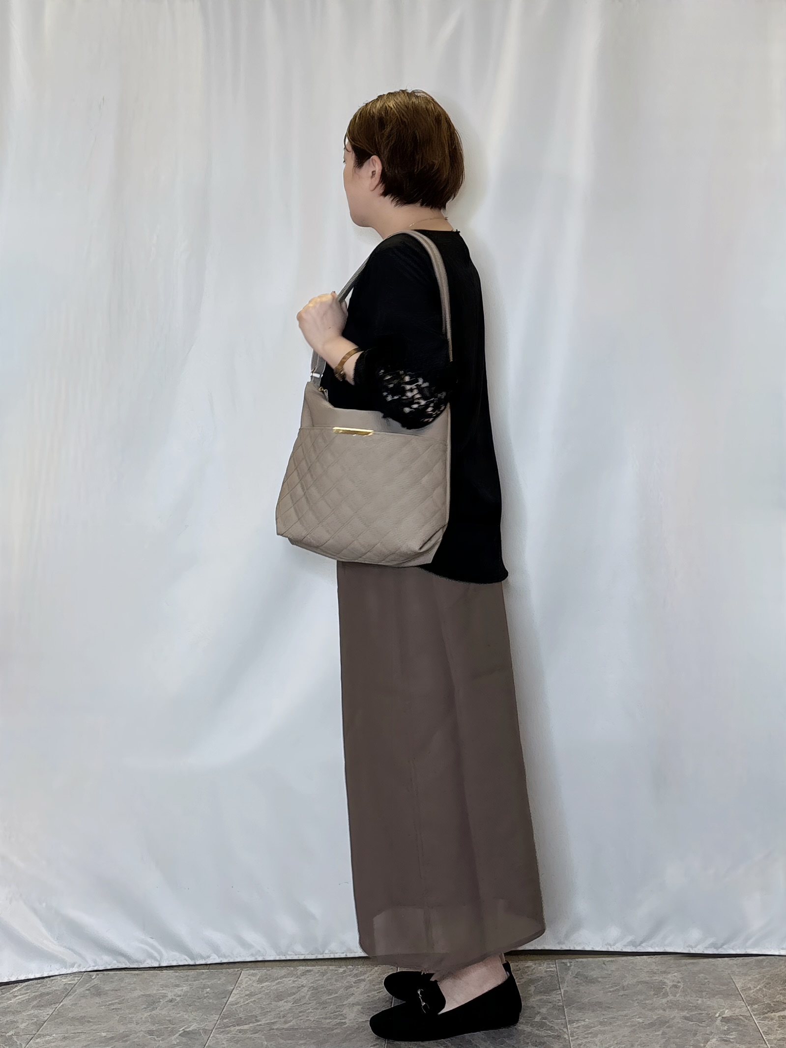 たみさんの「SHOO･LA･RUE｜【洗濯機可/S-LL/洗濯後しわになりにくい】刺繍レースで高見え インせず決まる主役ブラウス」を使ったコーディネート