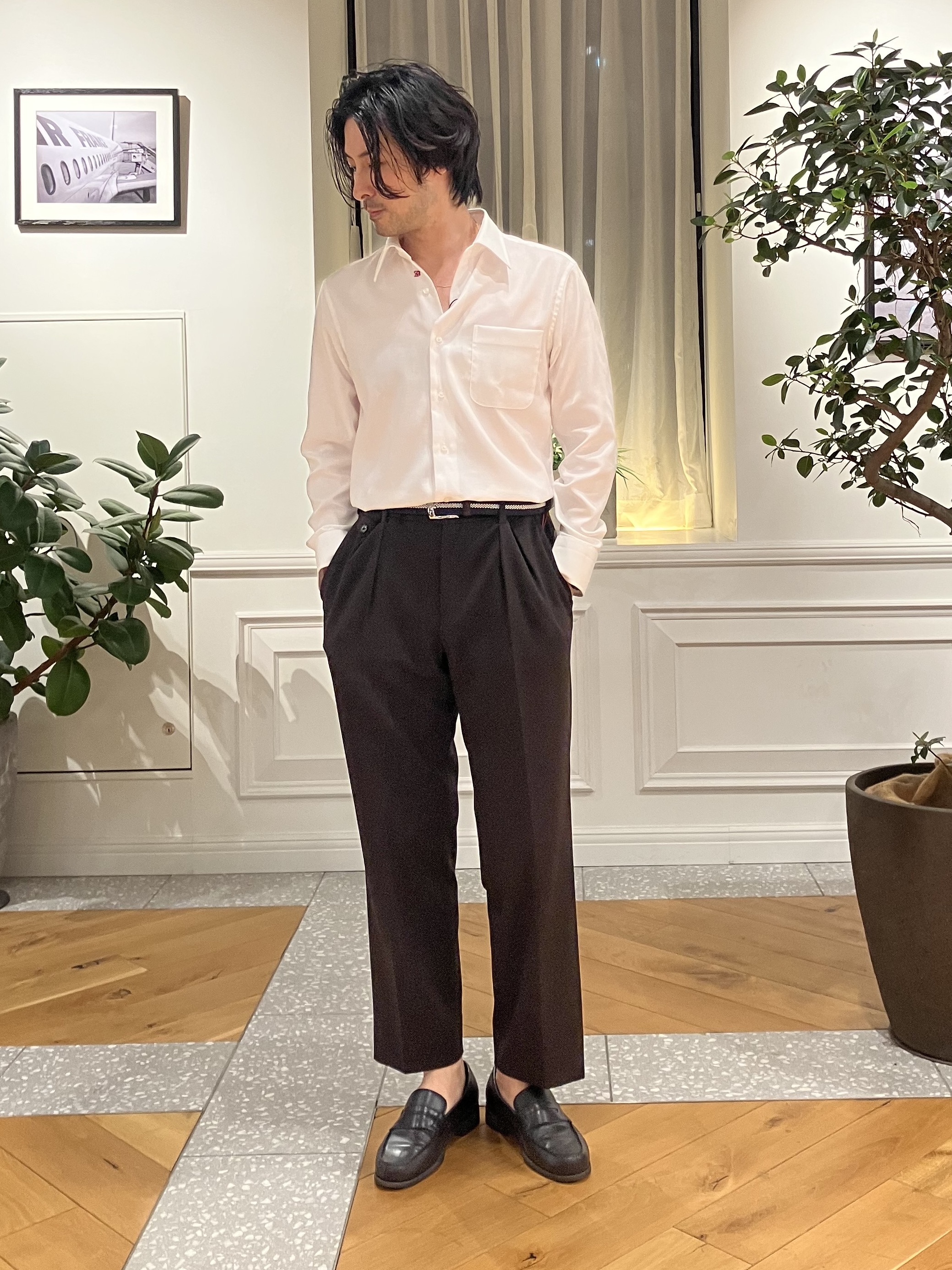 junyaさんの「DRESSTERIOR｜【形態安定/日本製】コットンカルゼ ドレスシャツ」を使ったコーディネート