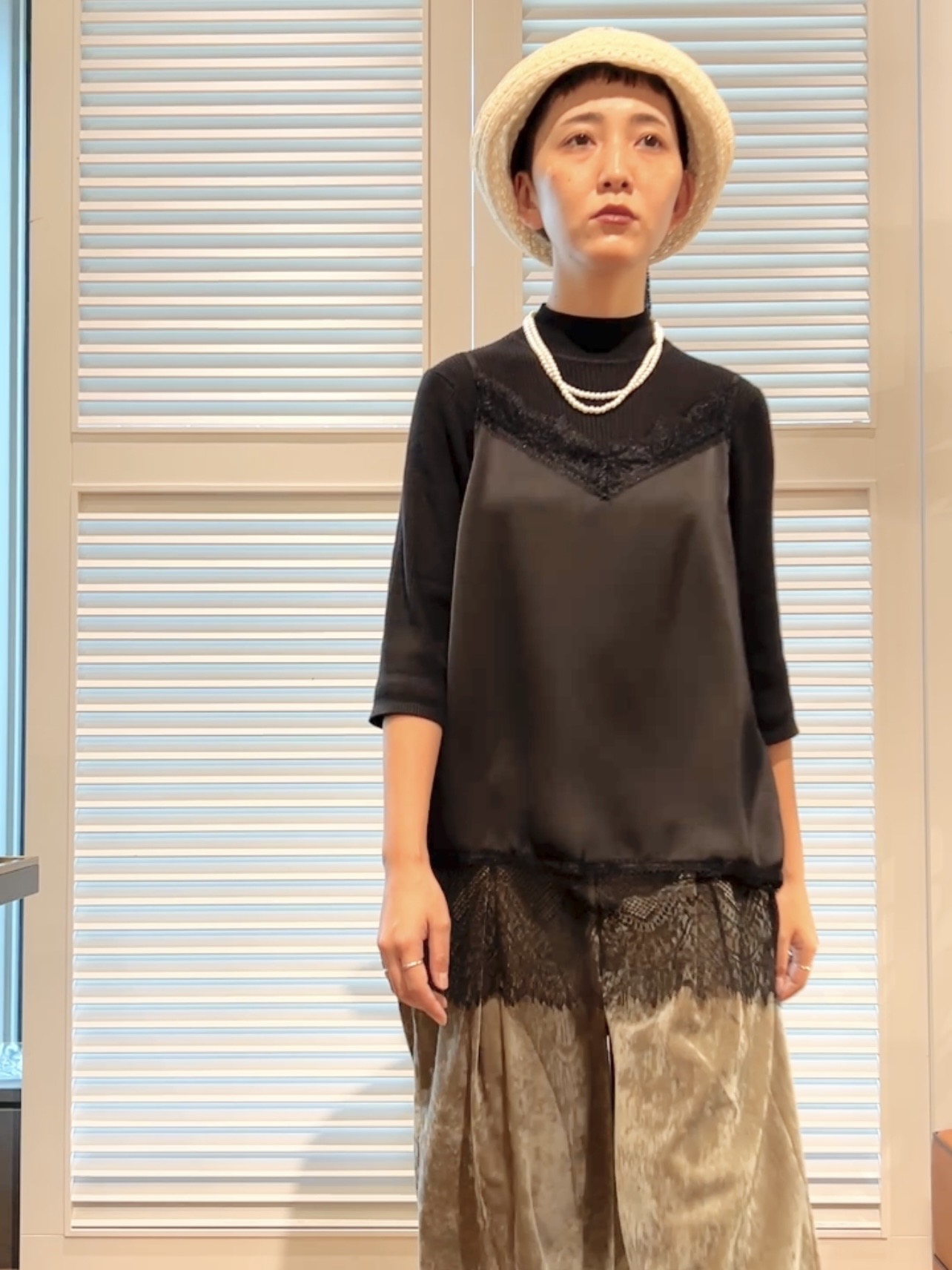 OCHIAIさんの「DRESSTERIOR｜【接触冷感】クールタッチ ハーフスリーブニット」を使ったコーディネート