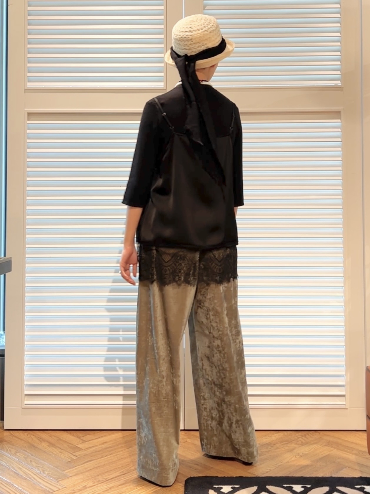 OCHIAIさんの「DRESSTERIOR｜【接触冷感】クールタッチ ハーフスリーブニット」を使ったコーディネート