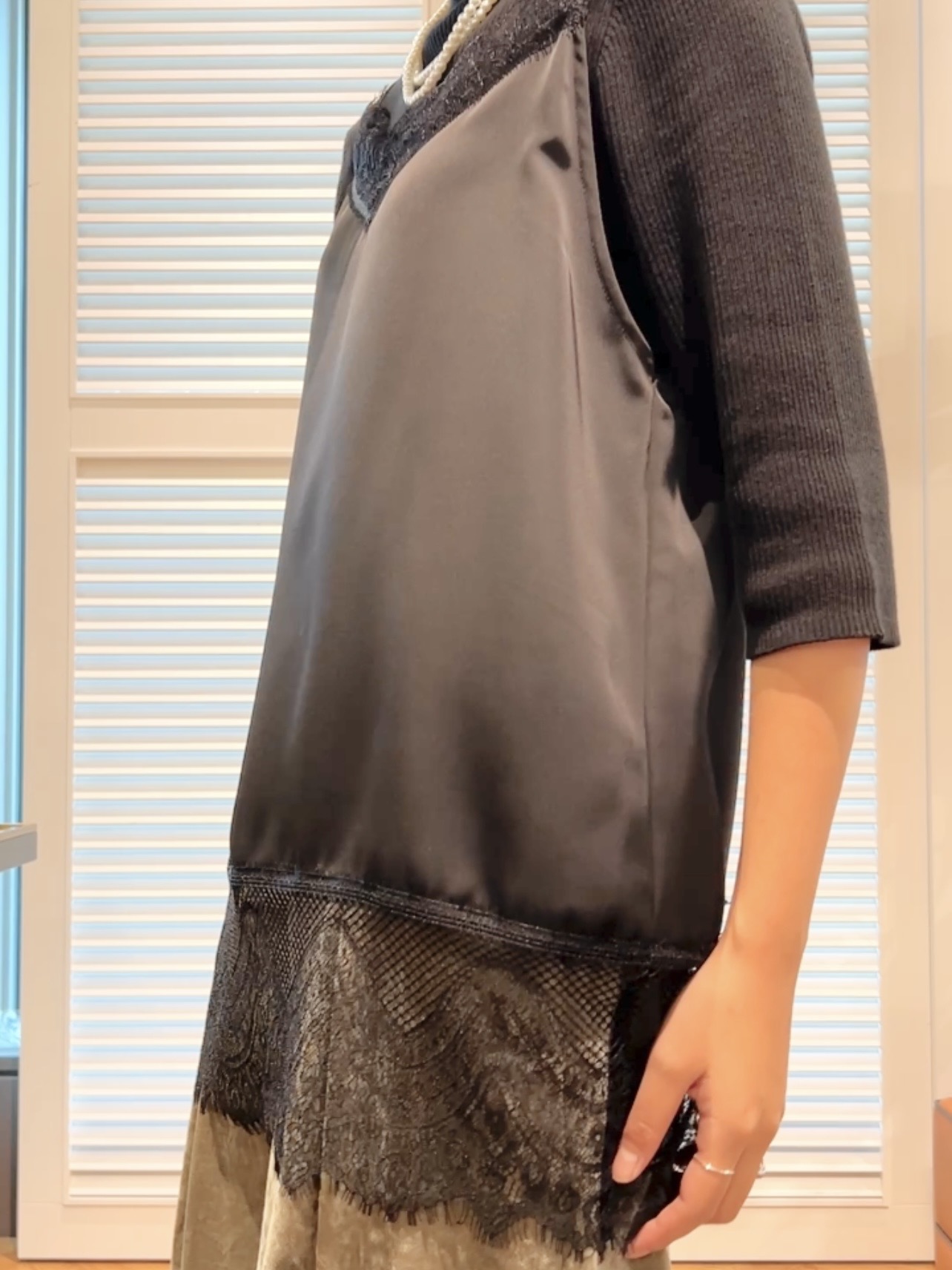 OCHIAIさんの「DRESSTERIOR｜【接触冷感】クールタッチ ハーフスリーブニット」を使ったコーディネート