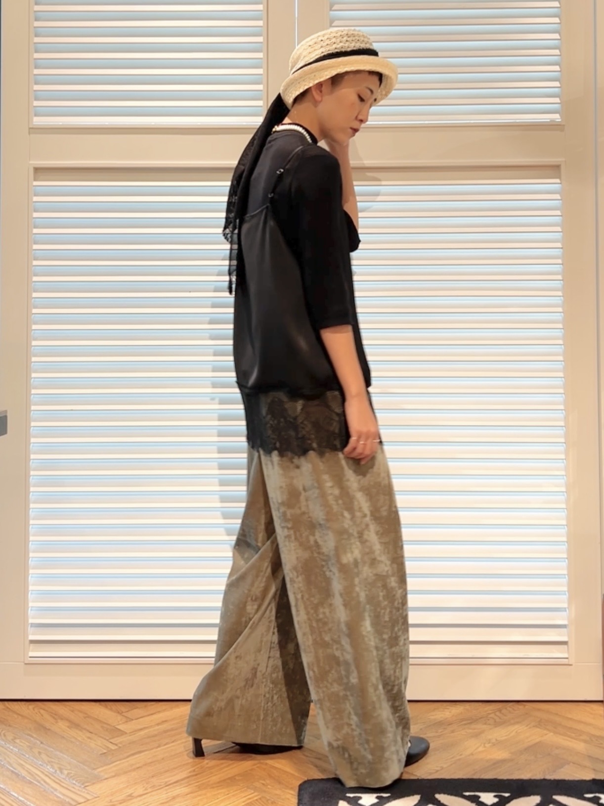 OCHIAIさんの「DRESSTERIOR｜【接触冷感】クールタッチ ハーフスリーブニット」を使ったコーディネート