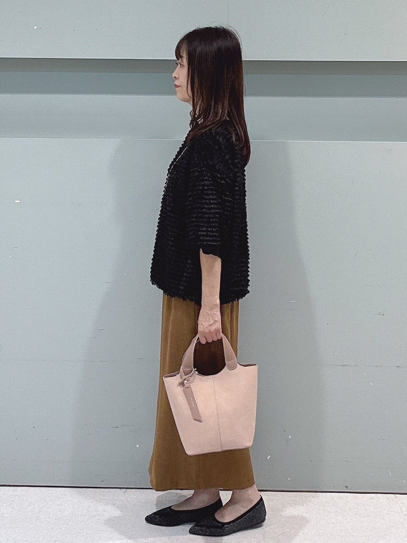makiさんの「UNTITLED｜【秋映え/体型カバー】フェザージャガードプルオーバー」を使ったコーディネート