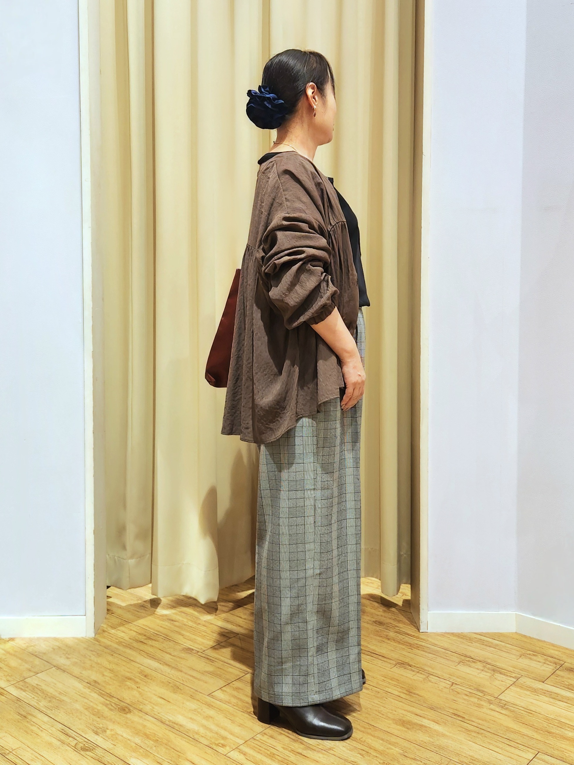 くまさんの「SHOO･LA･RUE｜【S-LL/洗濯機可】着痩せシルエット シャーリングシャツカーディガン」を使ったコーディネート