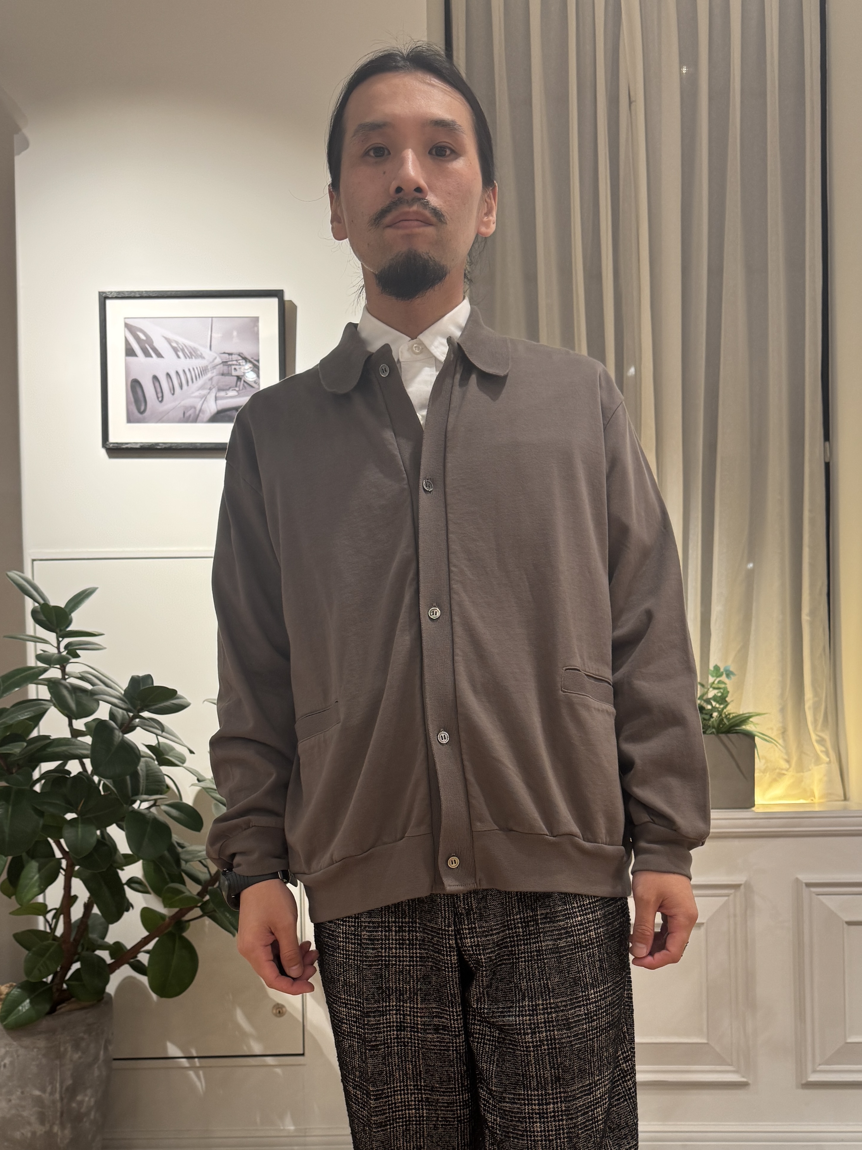 kawarataniさんの「DRESSTERIOR｜blurhms（ブラームス）Classic Collared Cardigan」を使ったコーディネート