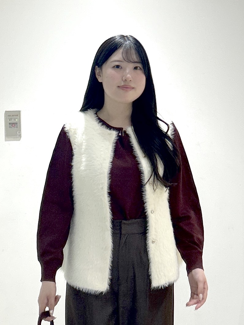 sayaさんの「OPAQUE.CLIP｜【8色／S-3Lサイズ】ビジュー付きドルマンニット《洗濯機OK／抗ピリング》」を使ったコーディネート